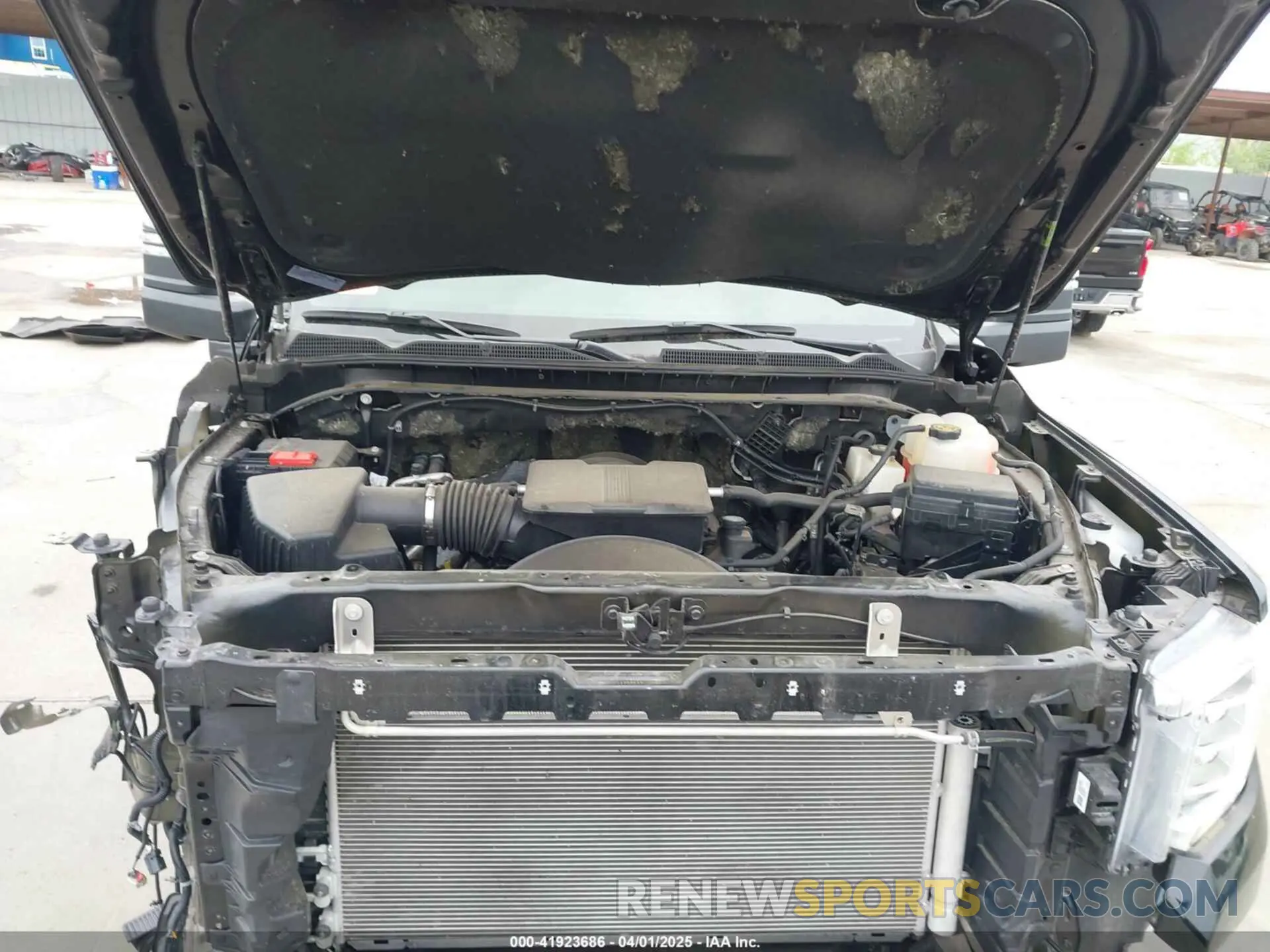 10 Photograph of a damaged car 1GT59NE73NF309707 GMC SIERRA 2500HD 2022