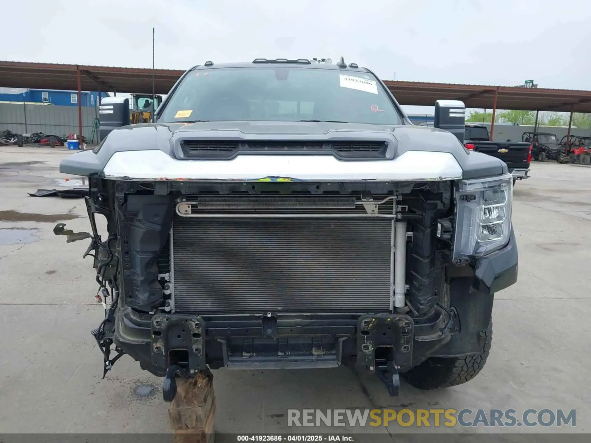 13 Photograph of a damaged car 1GT59NE73NF309707 GMC SIERRA 2500HD 2022
