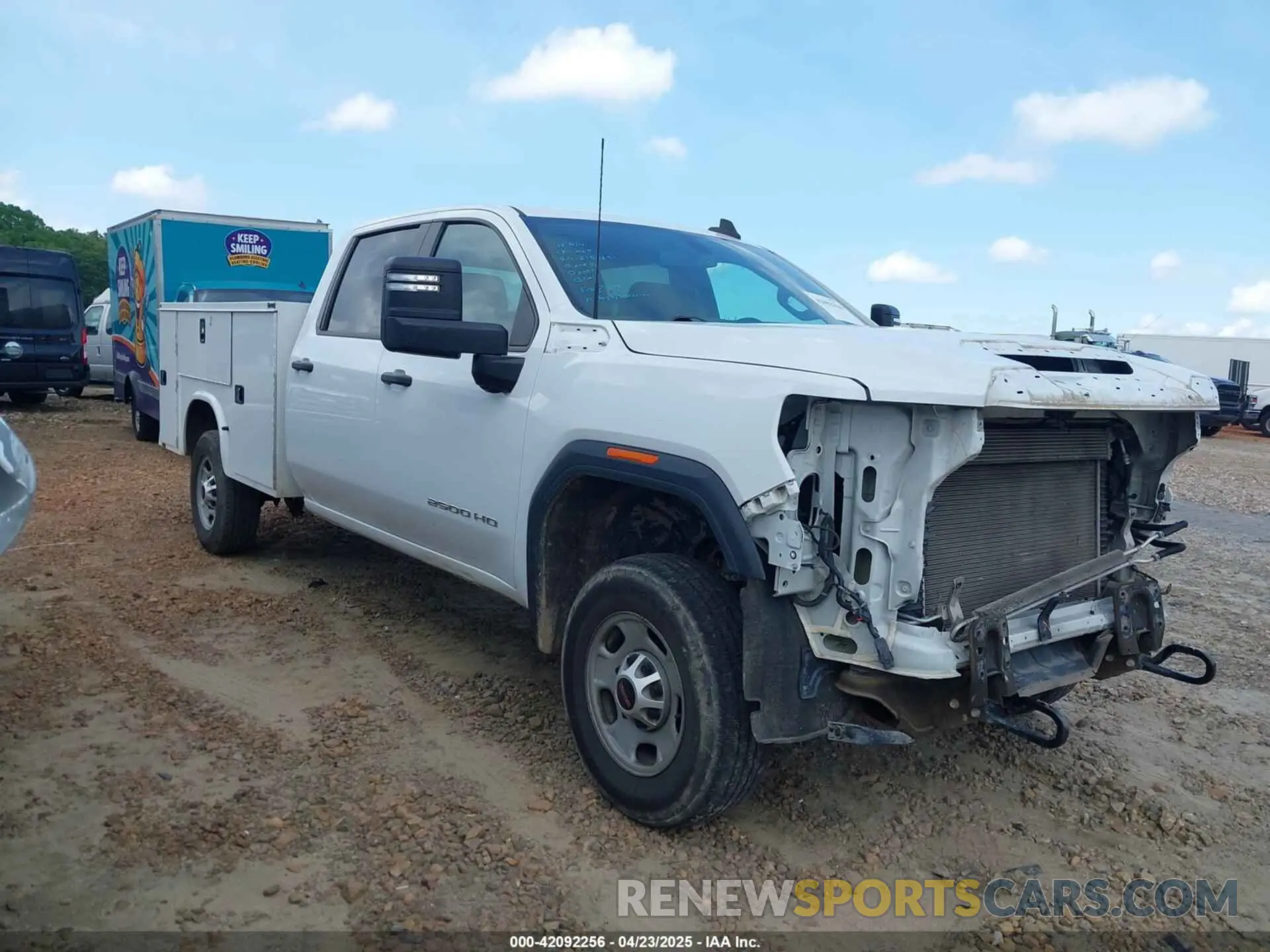 14 Photograph of a damaged car 1GD18LE79PF187634 GMC SIERRA 2500HD 2023
