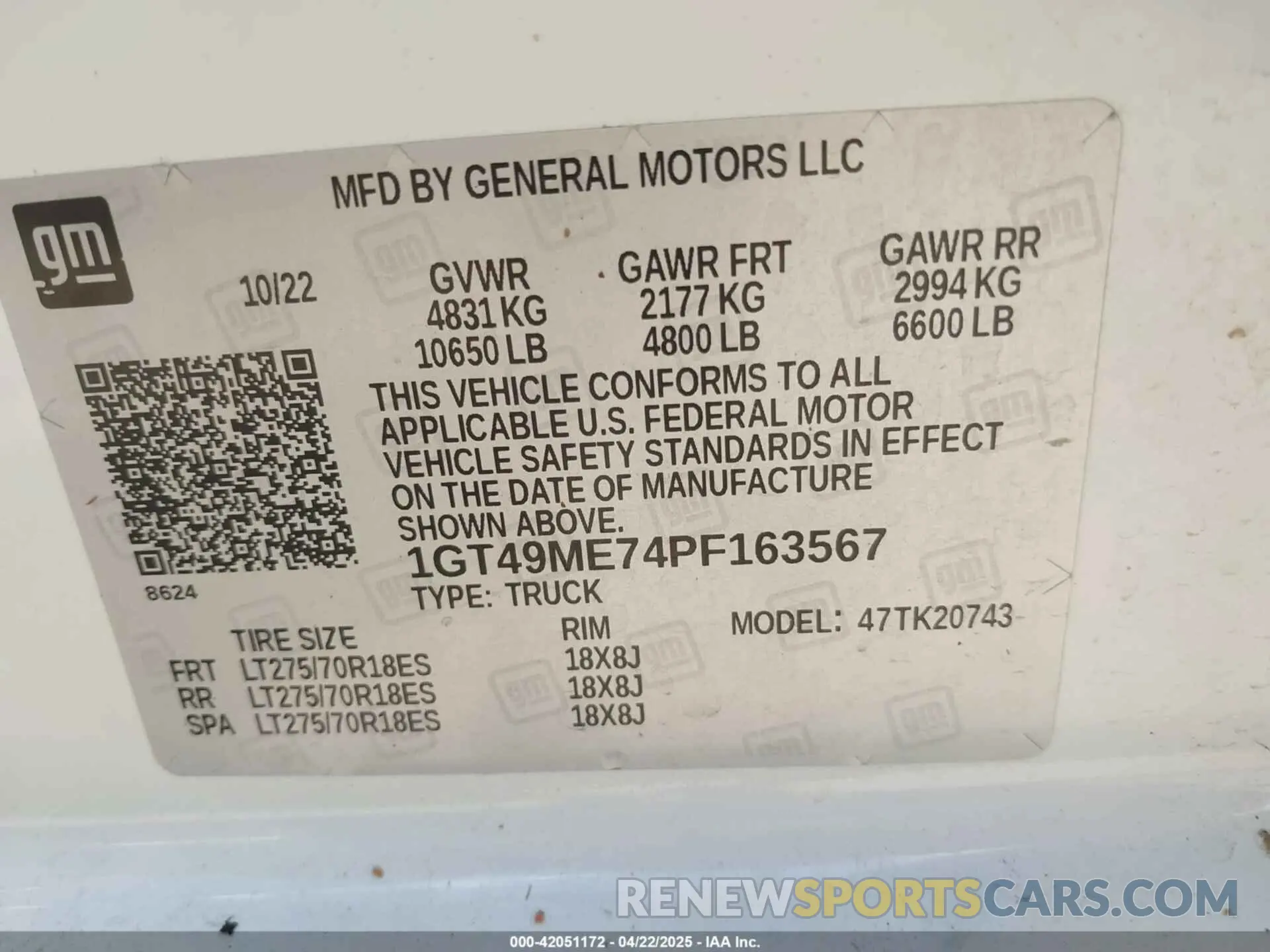 8 Photograph of a damaged car 1GT49ME74PF163567 GMC SIERRA 2500HD 2023