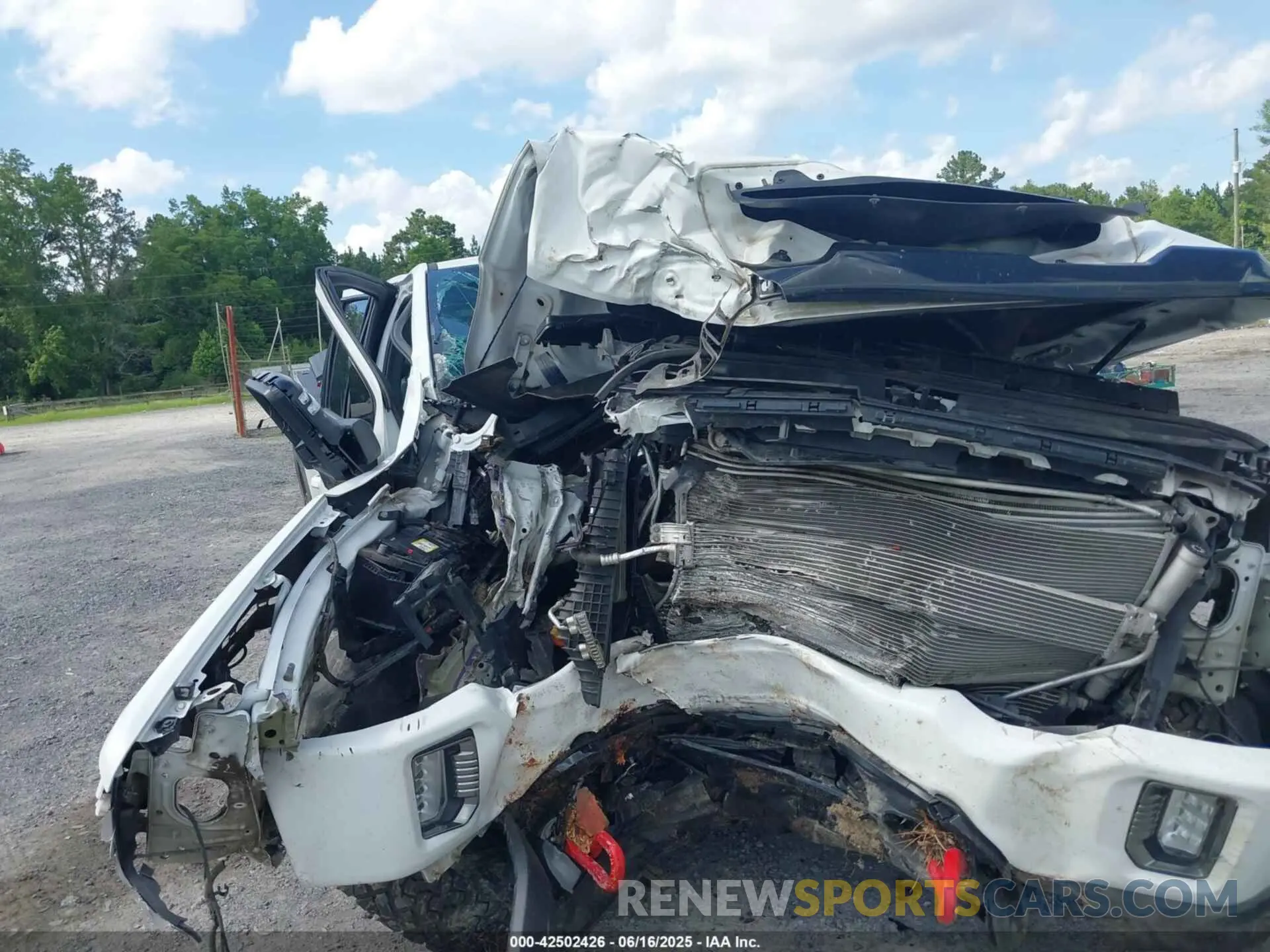 10 Photograph of a damaged car 1GT49PEY2PF112076 GMC SIERRA 2500HD 2023