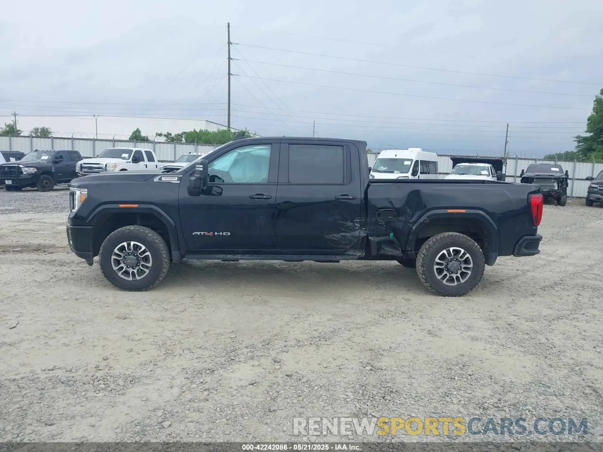 14 Photograph of a damaged car 1GT49PEY9PF114472 GMC SIERRA 2500HD 2023