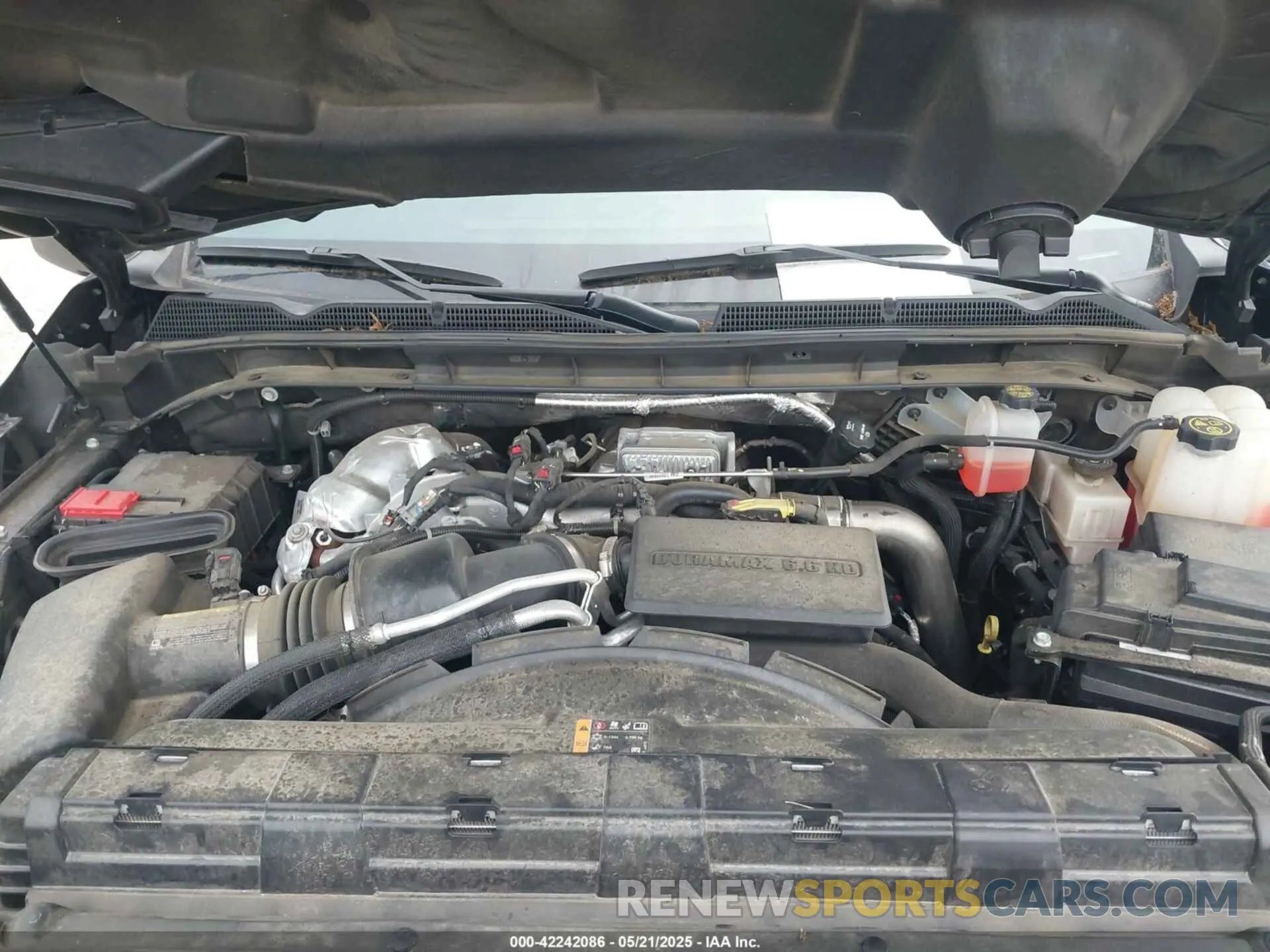 9 Photograph of a damaged car 1GT49PEY9PF114472 GMC SIERRA 2500HD 2023
