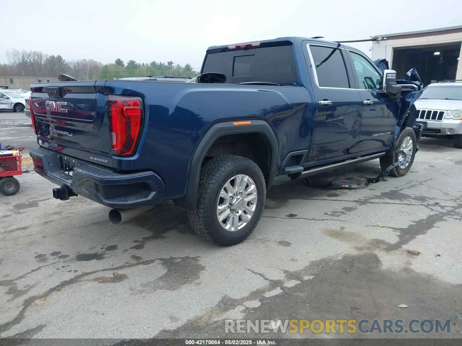 4 Фотография поврежденного автомобиля 1GT49REY4PF137766 GMC SIERRA 2500HD 2023