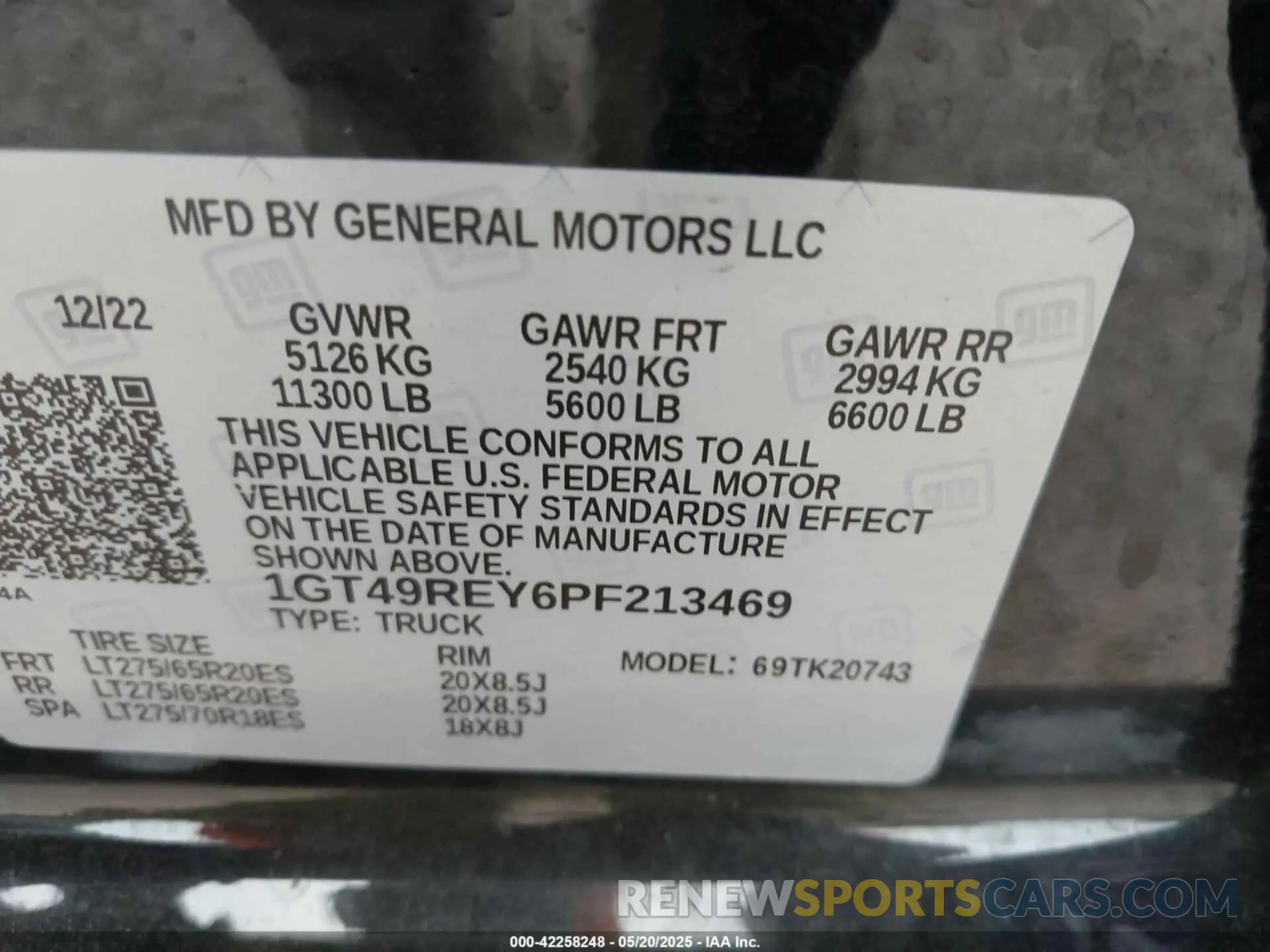 9 Фотография поврежденного автомобиля 1GT49REY6PF213469 GMC SIERRA 2500HD 2023