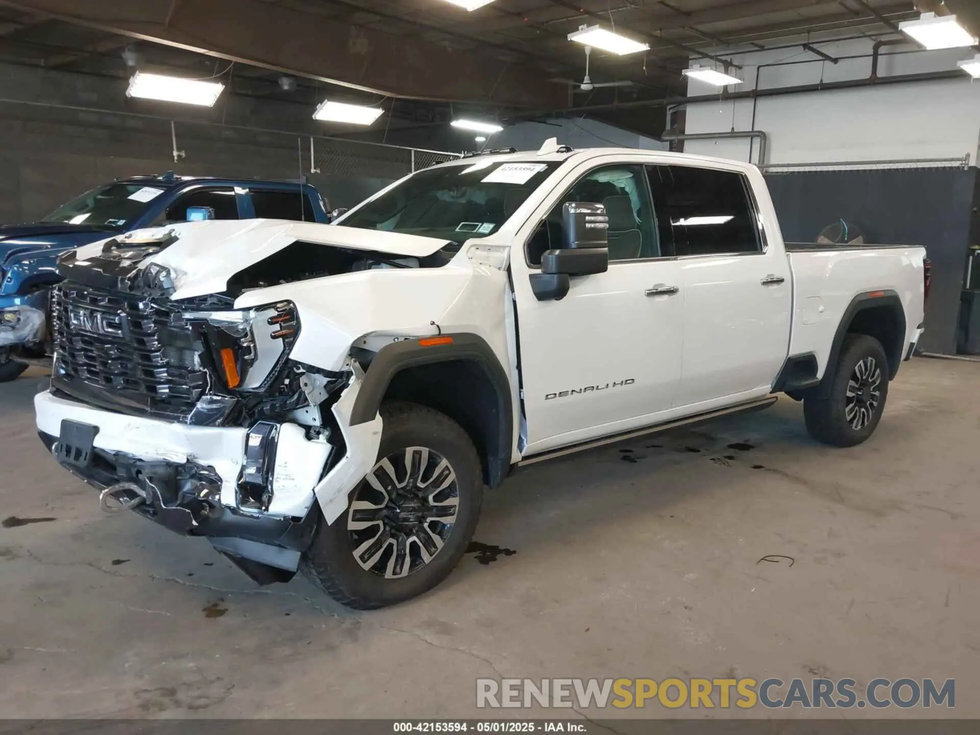 2 Фотография поврежденного автомобиля 1GT19XEY1RF301873 GMC SIERRA 2500HD 2024