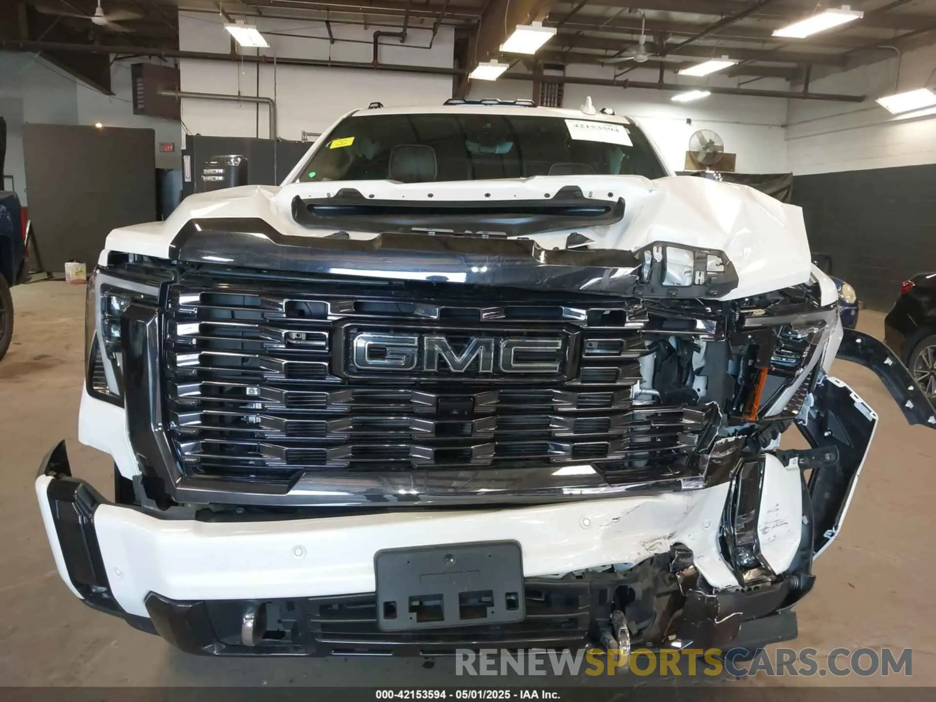 6 Фотография поврежденного автомобиля 1GT19XEY1RF301873 GMC SIERRA 2500HD 2024