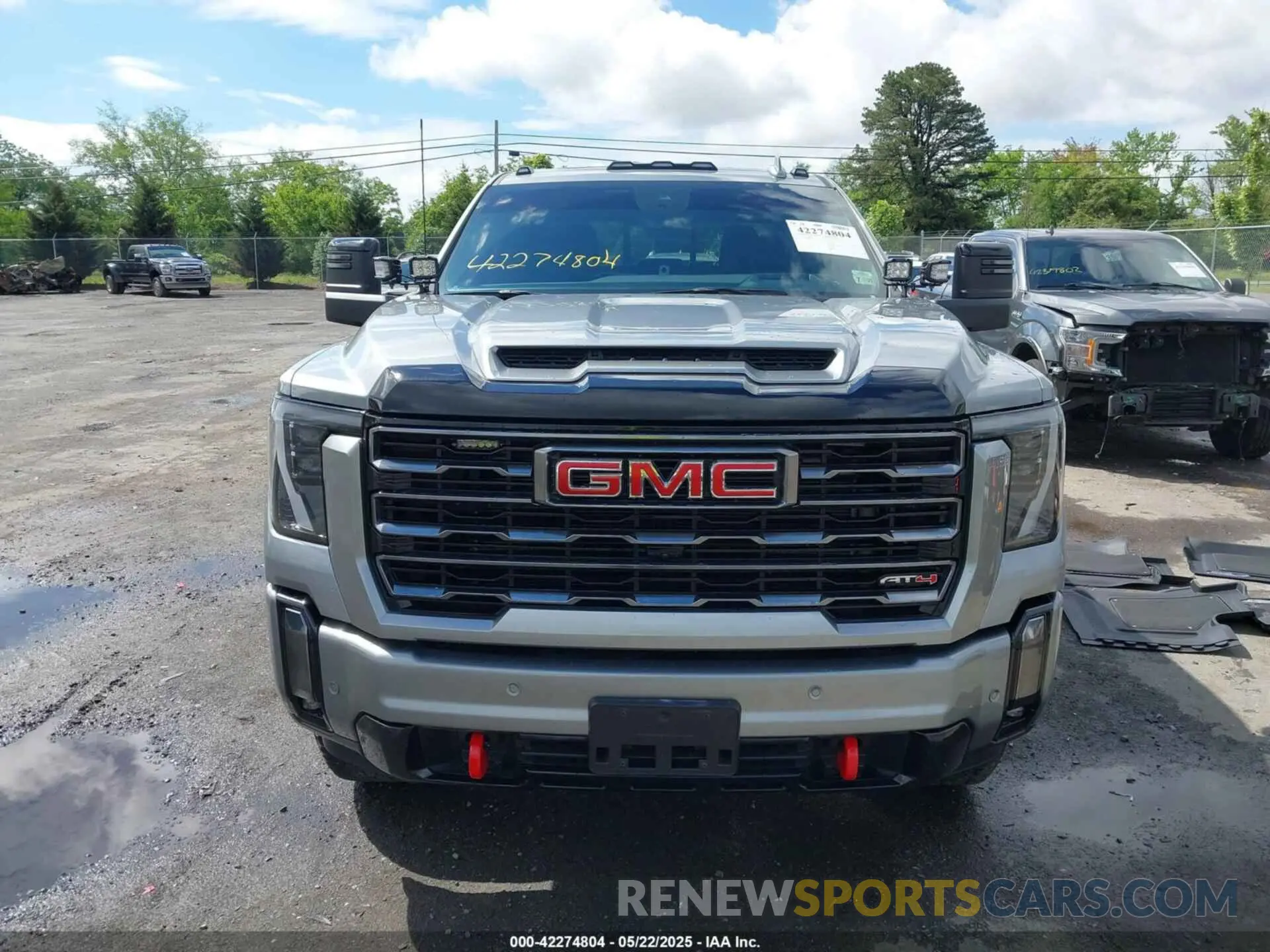 11 Фотография поврежденного автомобиля 1GT49PE79RF403426 GMC SIERRA 2500HD 2024
