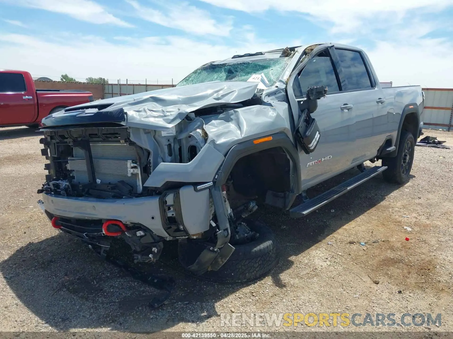 2 Фотография поврежденного автомобиля 1GT49PEY0RF460848 GMC SIERRA 2500HD 2024