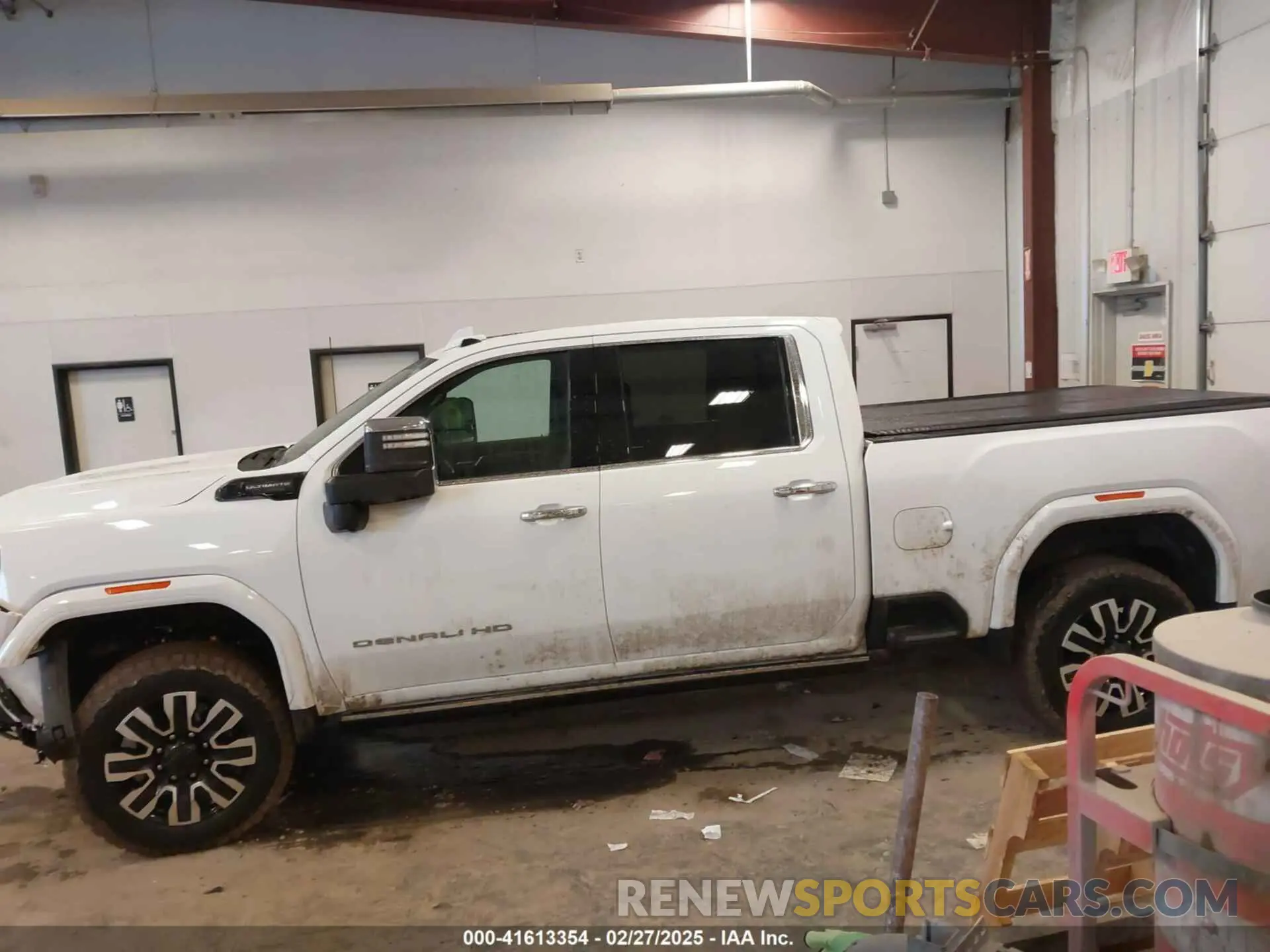 14 Фотография поврежденного автомобиля 1GT49XEY7RF209082 GMC SIERRA 2500HD 2024