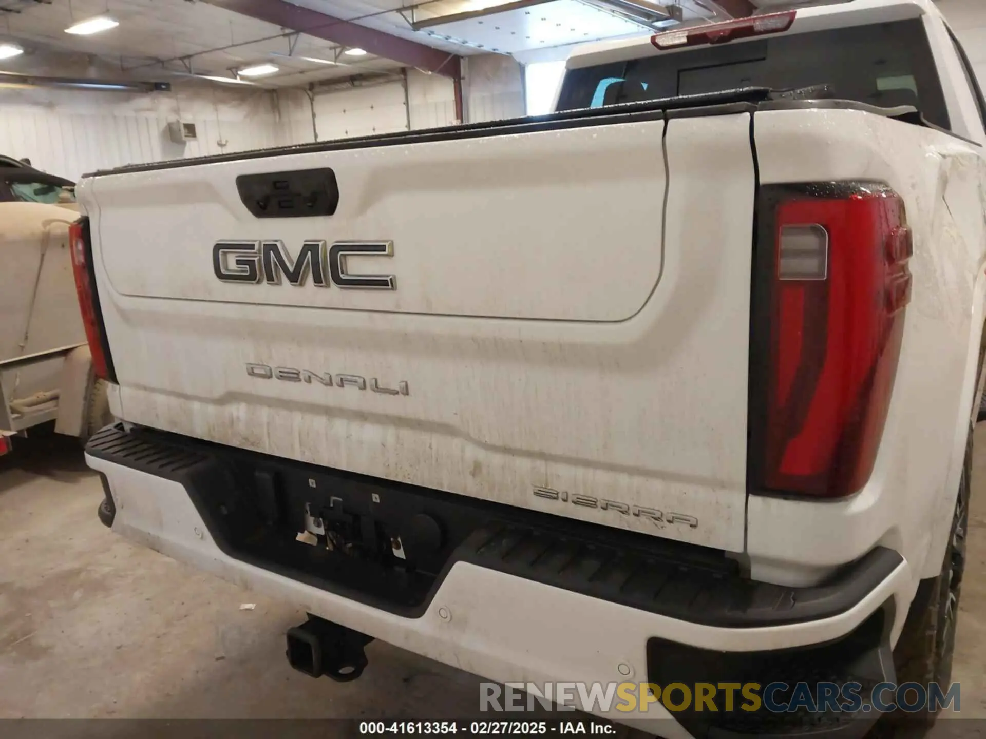 15 Фотография поврежденного автомобиля 1GT49XEY7RF209082 GMC SIERRA 2500HD 2024