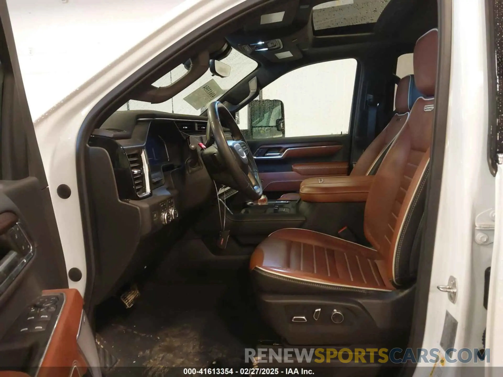 7 Фотография поврежденного автомобиля 1GT49XEY7RF209082 GMC SIERRA 2500HD 2024
