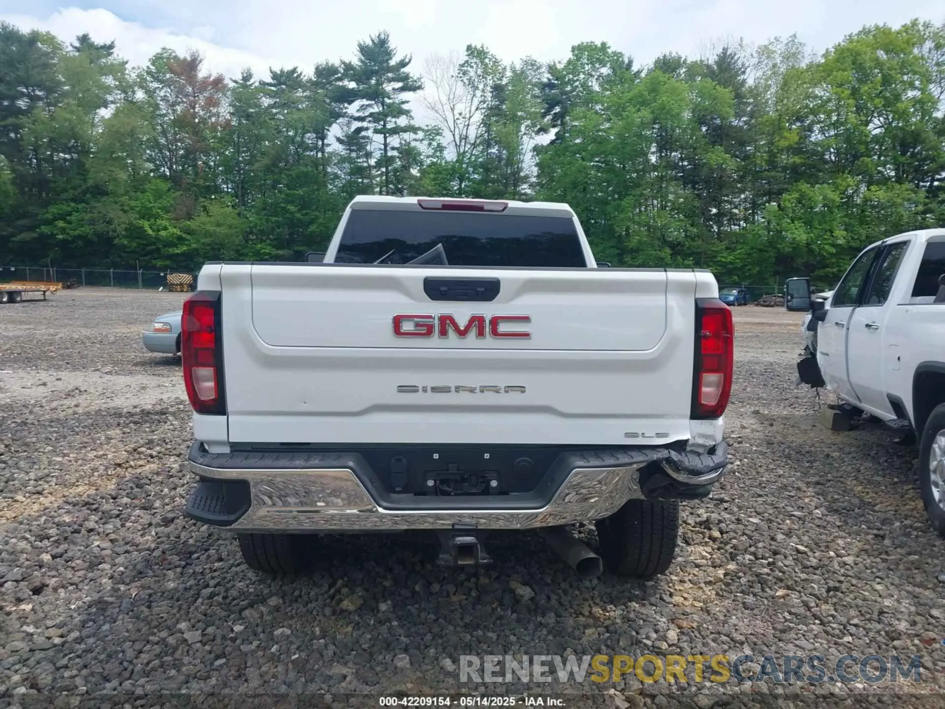 16 Photograph of a damaged car 1GT59ME79RF448708 GMC SIERRA 2500HD 2024