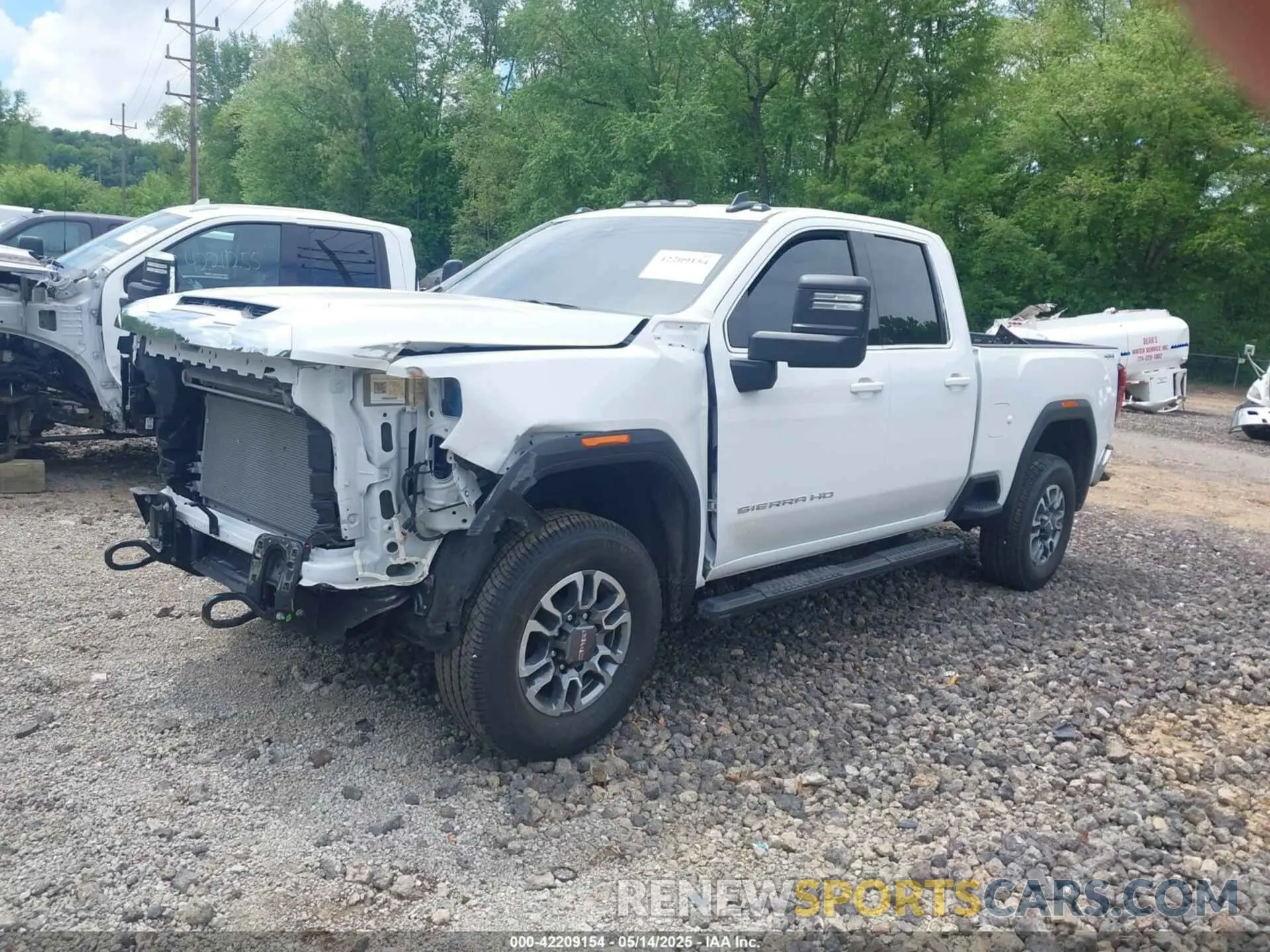 2 Photograph of a damaged car 1GT59ME79RF448708 GMC SIERRA 2500HD 2024
