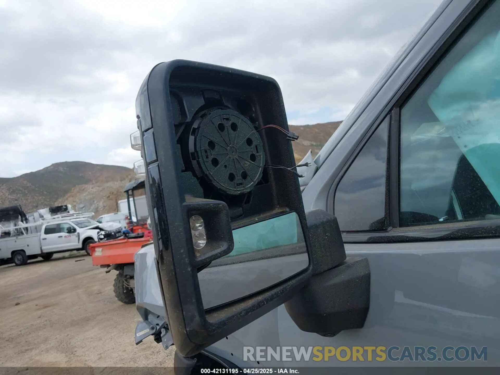21 Фотография поврежденного автомобиля 1GT4UZEY7SF262090 GMC SIERRA 2500HD 2025