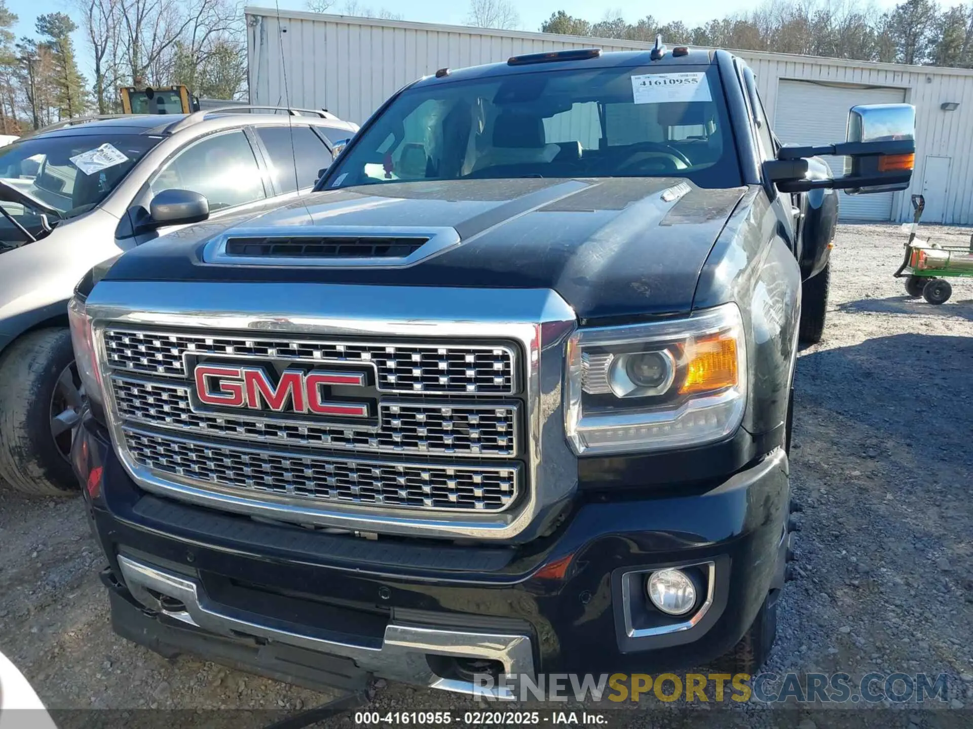 12 Фотография поврежденного автомобиля 1GT42WEYXKF256837 GMC SIERRA 3500HD 2019