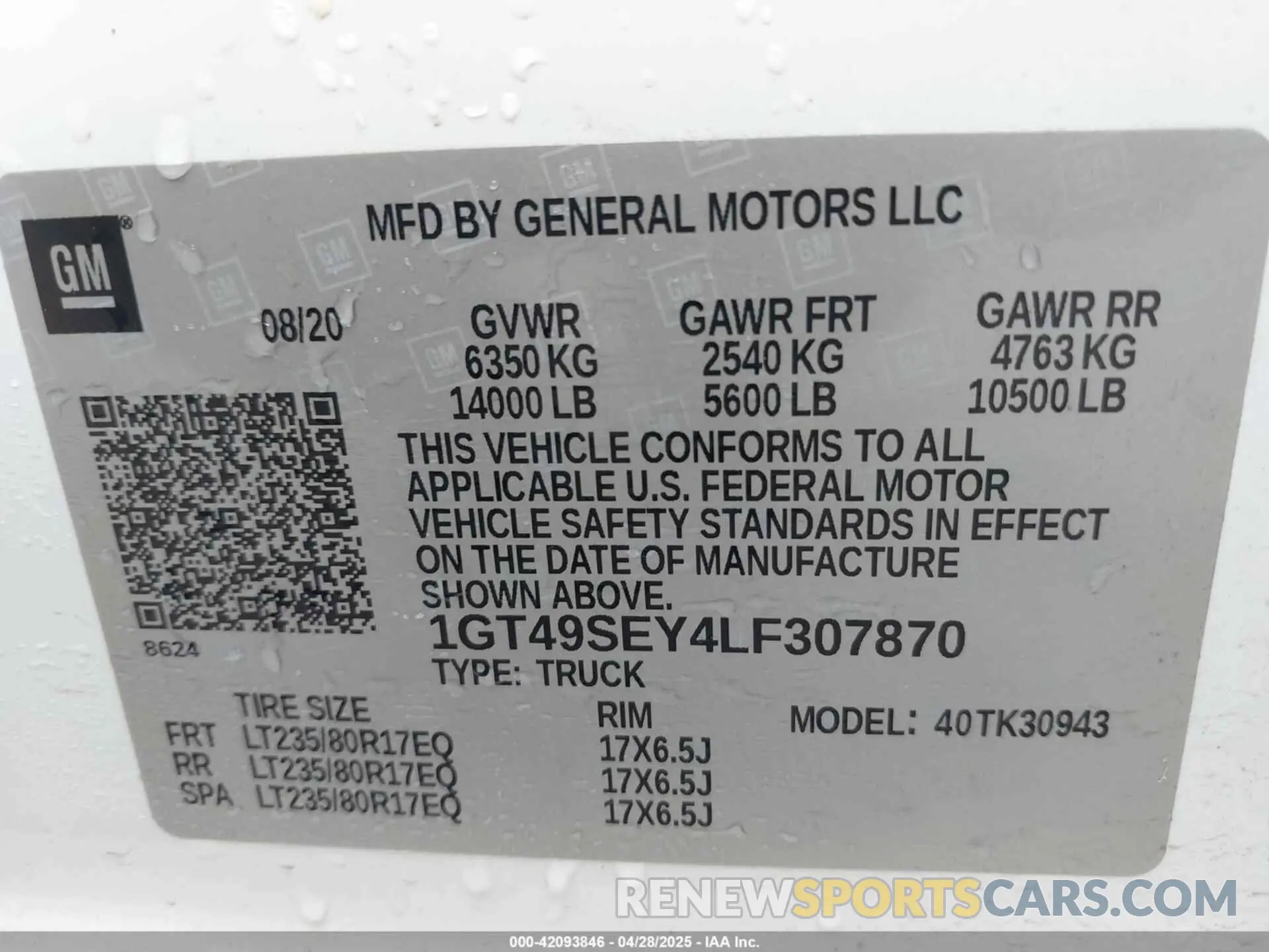8 Photograph of a damaged car 1GT49SEY4LF307870 GMC SIERRA 3500HD 2020