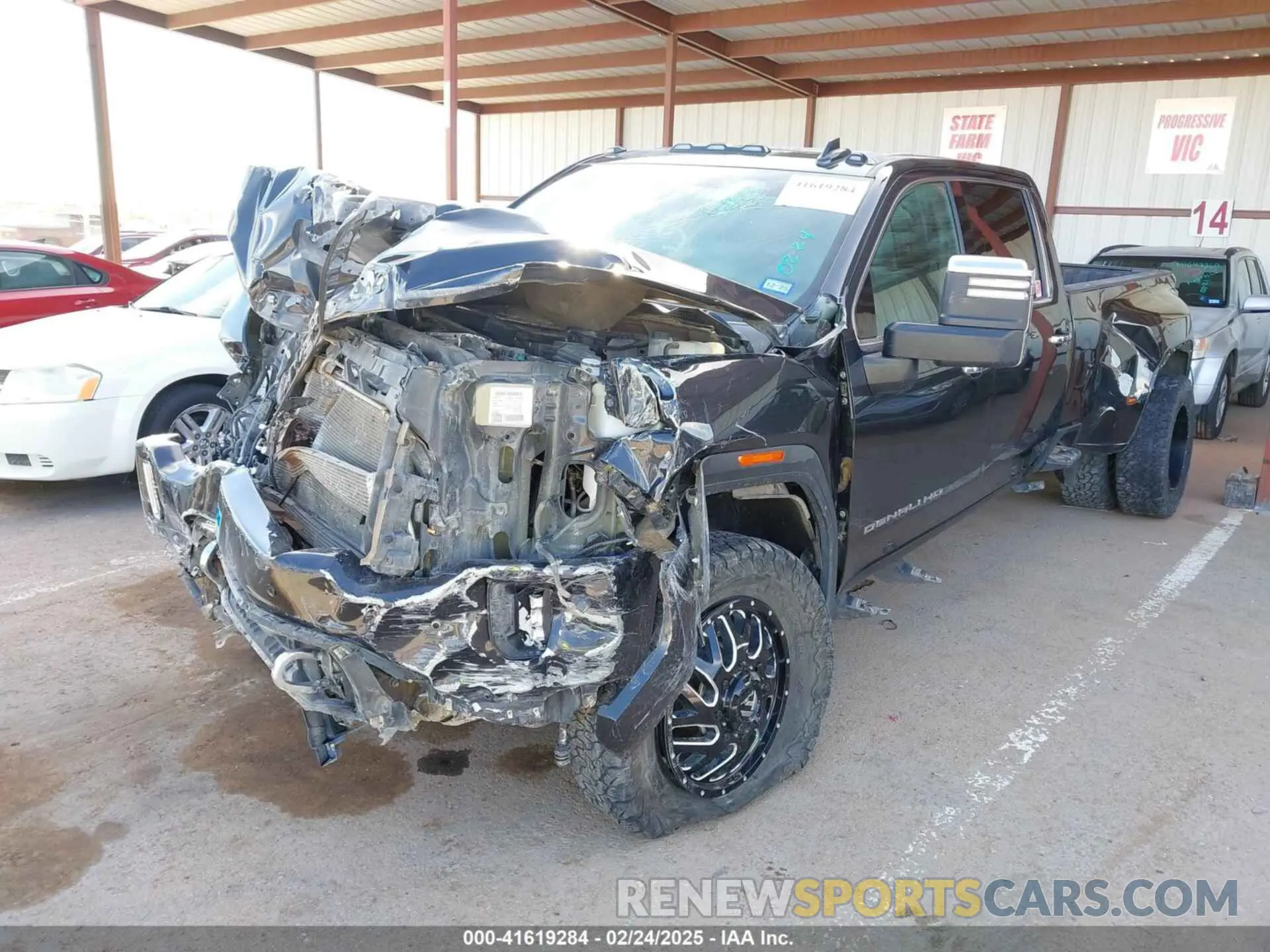 2 Photograph of a damaged car 1GT49WEY0LF286913 GMC SIERRA 3500HD 2020