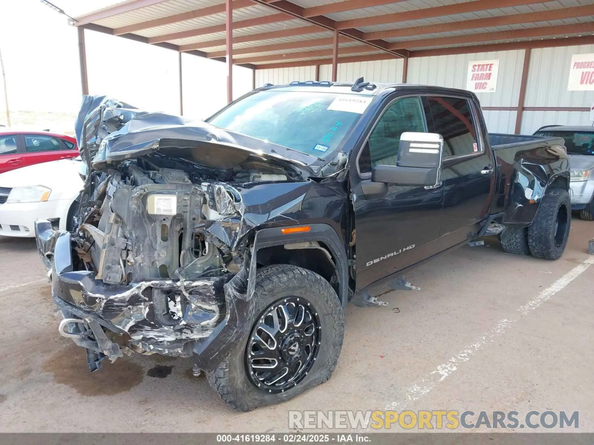6 Photograph of a damaged car 1GT49WEY0LF286913 GMC SIERRA 3500HD 2020