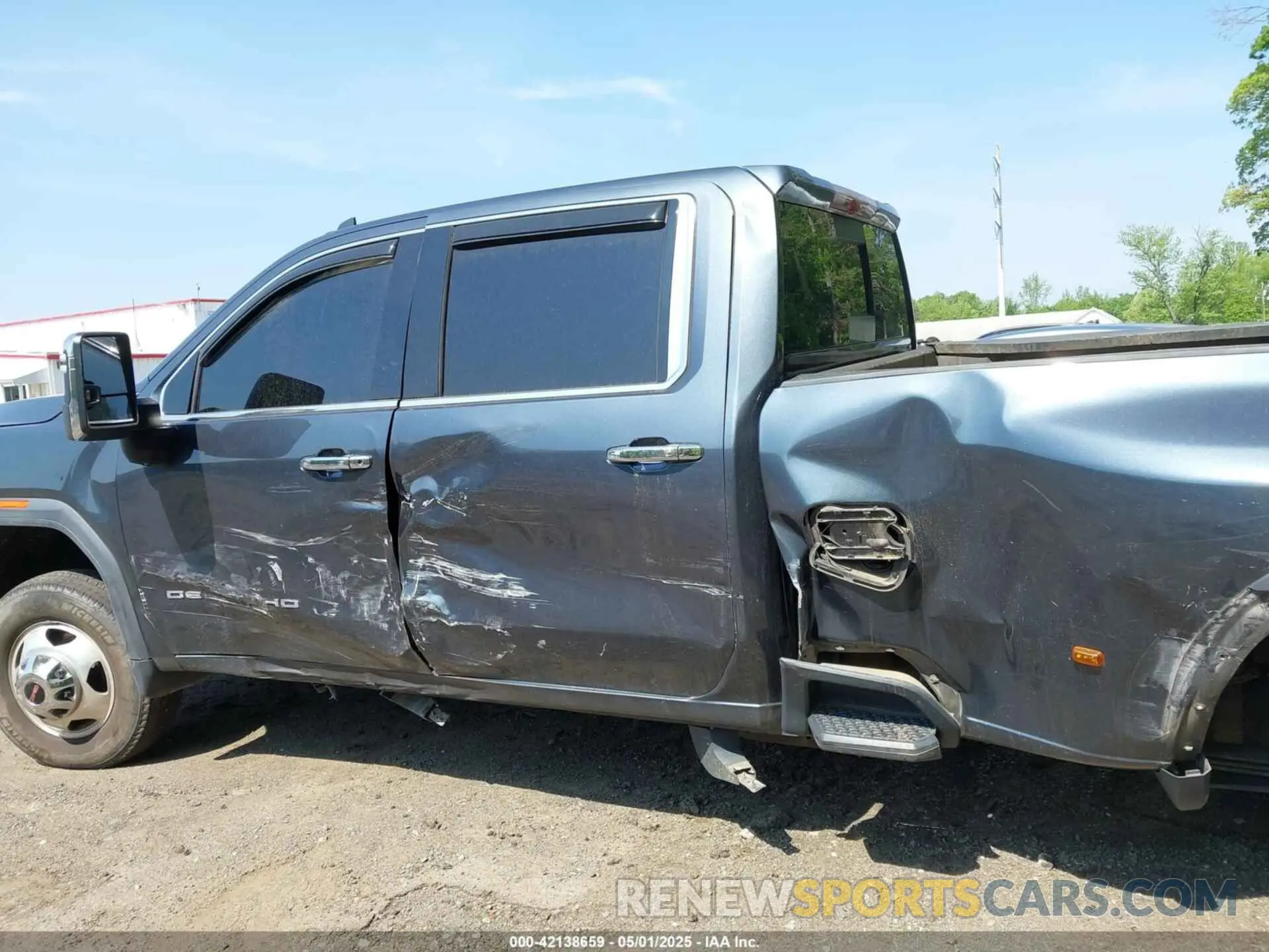 14 Фотография поврежденного автомобиля 1GT49WEYXLF249903 GMC SIERRA 3500HD 2020