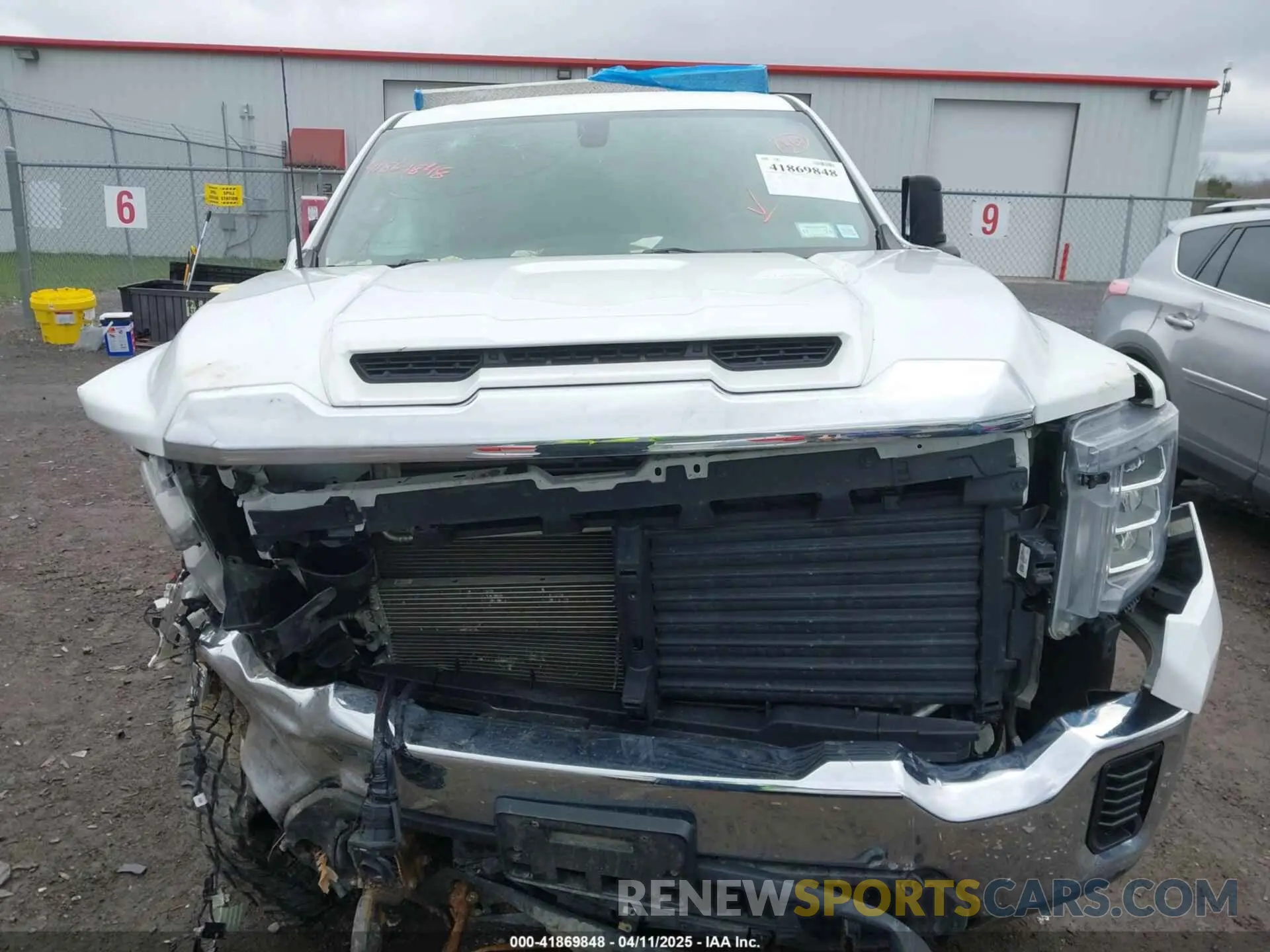 14 Photograph of a damaged car 1GT49SEY6MF122253 GMC SIERRA 3500HD 2021