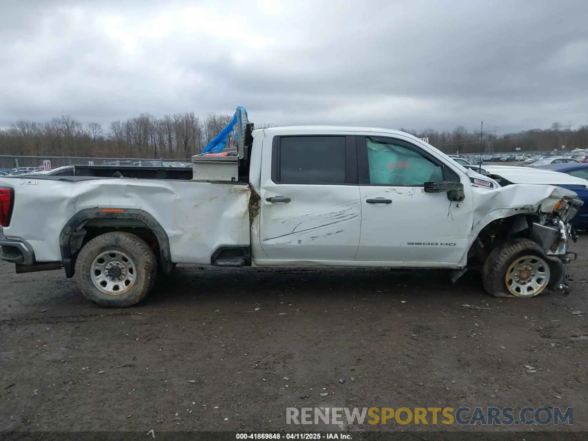 15 Photograph of a damaged car 1GT49SEY6MF122253 GMC SIERRA 3500HD 2021