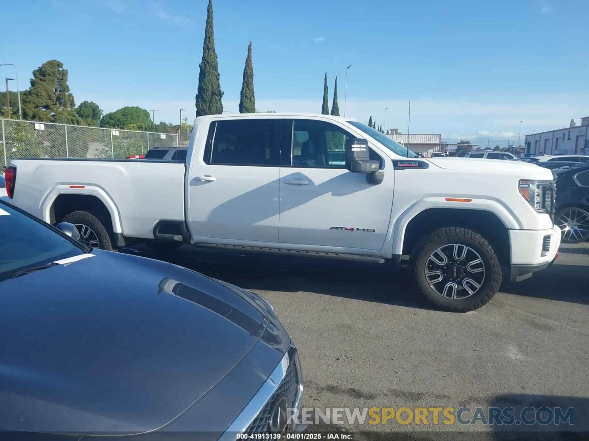 14 Photograph of a damaged car 1GT49VEY0MF185320 GMC SIERRA 3500HD 2021