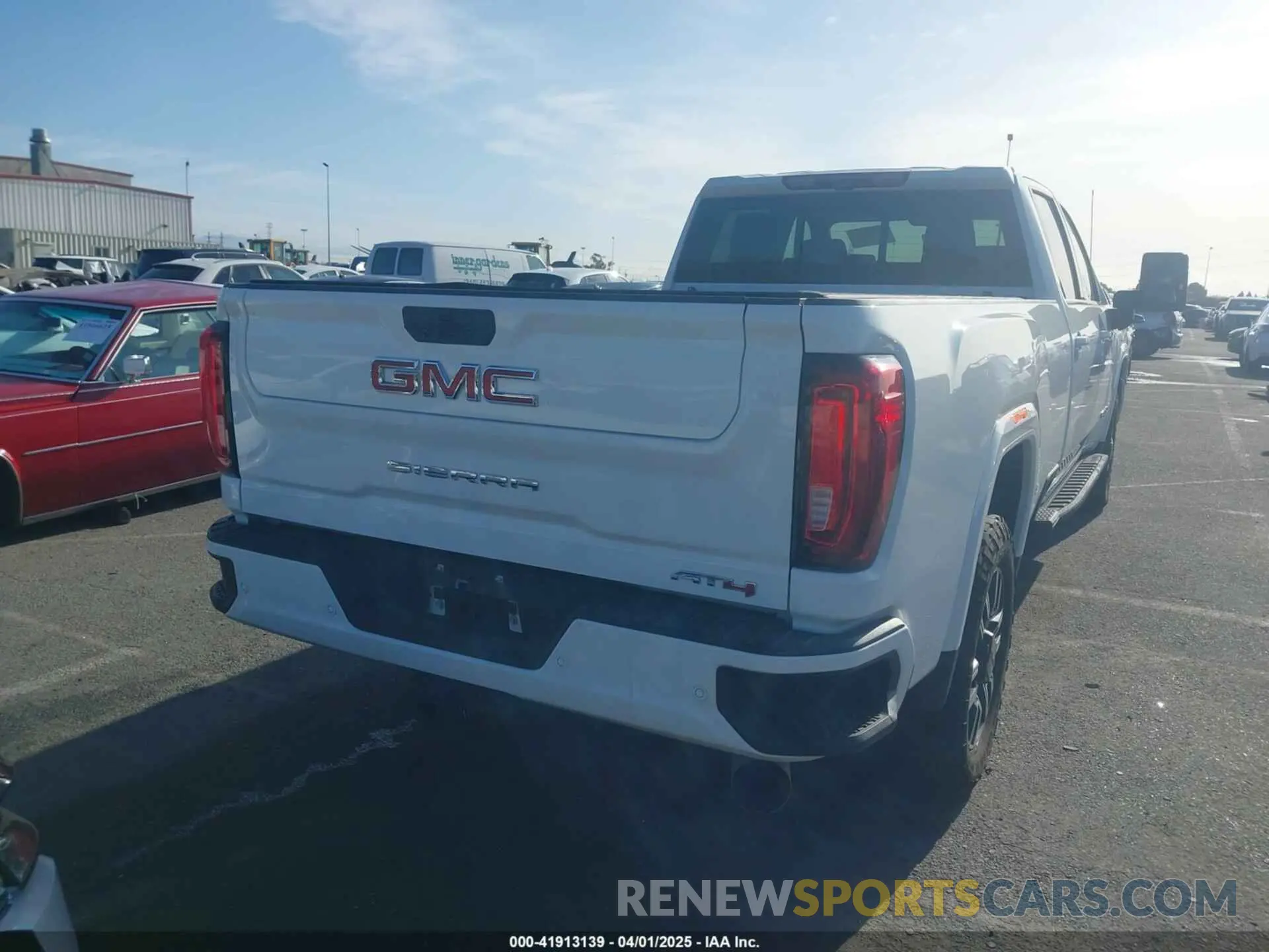 4 Photograph of a damaged car 1GT49VEY0MF185320 GMC SIERRA 3500HD 2021