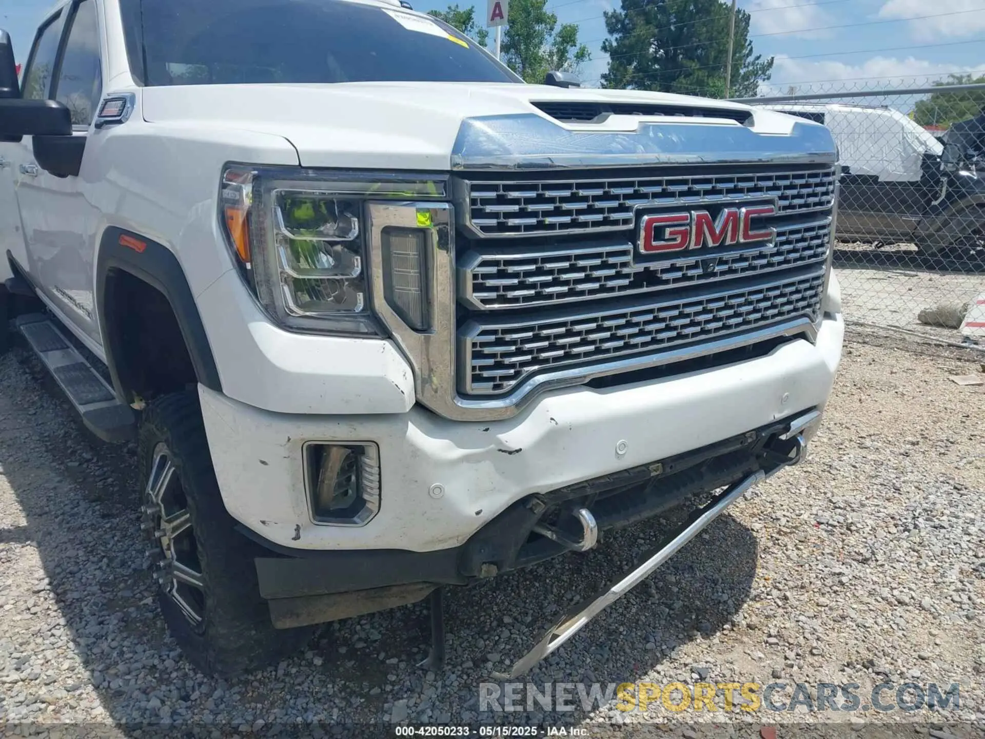 11 Photograph of a damaged car 1GT49WEY3MF133606 GMC SIERRA 3500HD 2021