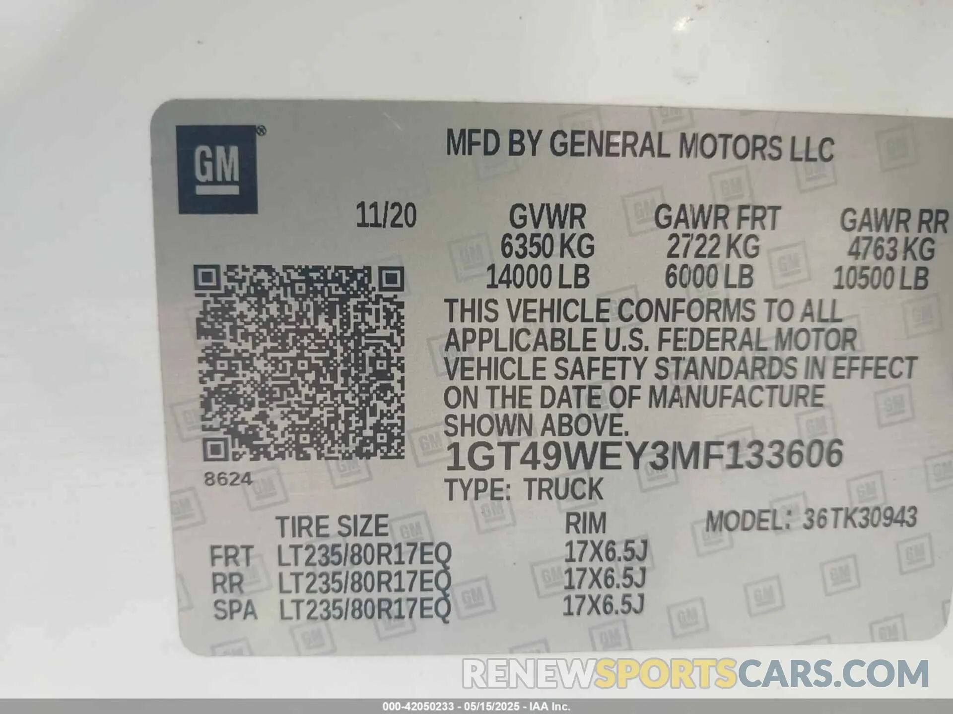 8 Photograph of a damaged car 1GT49WEY3MF133606 GMC SIERRA 3500HD 2021