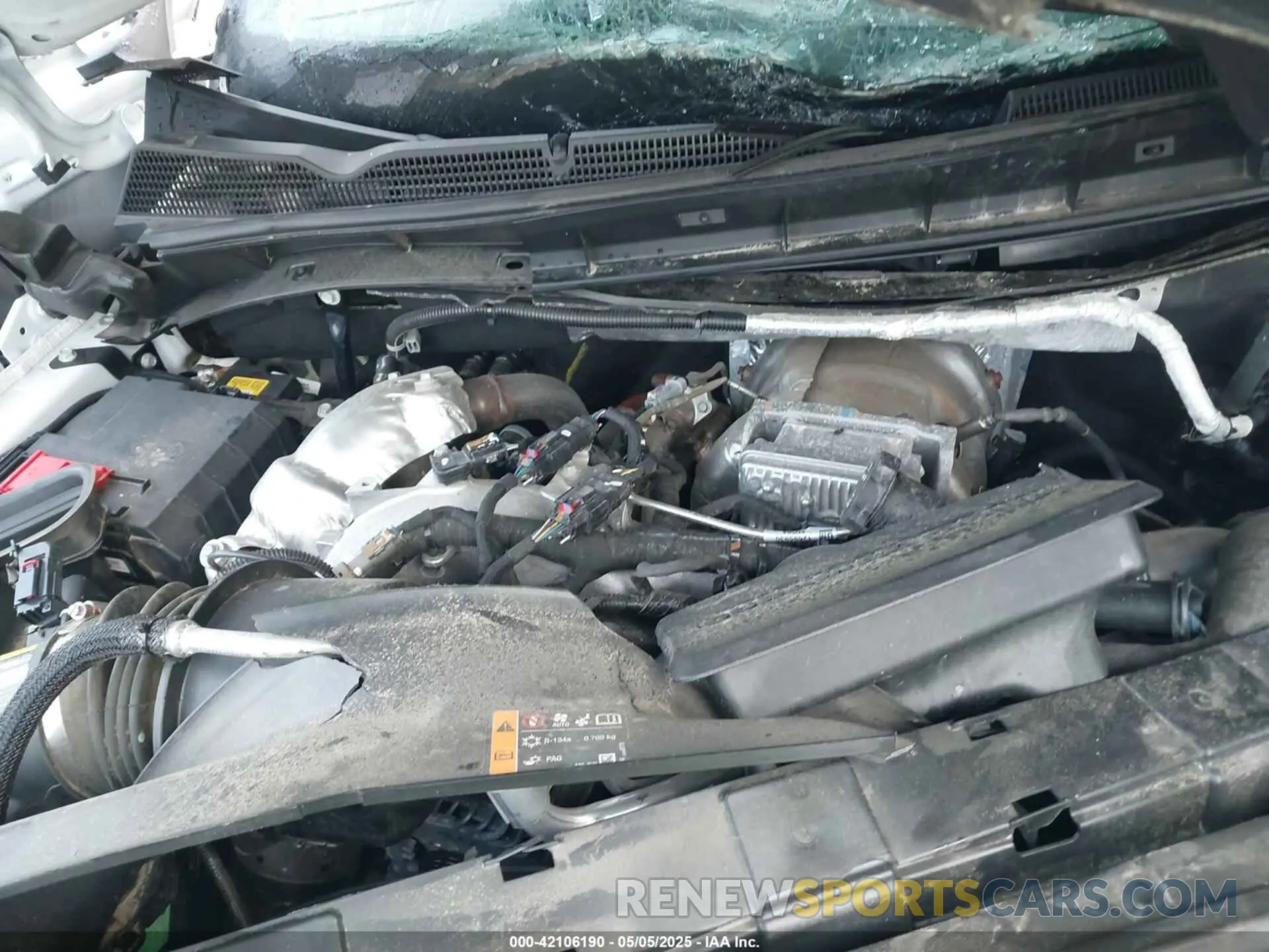 9 Photograph of a damaged car 1GT49WEY6MF264917 GMC SIERRA 3500HD 2021