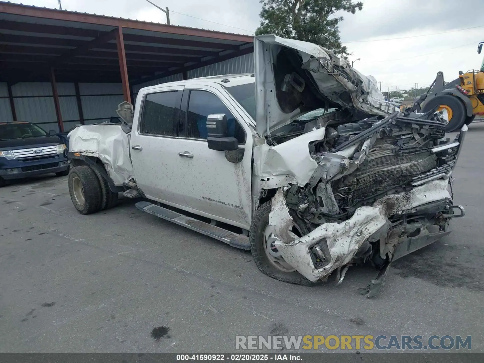 1 Photograph of a damaged car 1GT49WEY7MF181559 GMC SIERRA 3500HD 2021