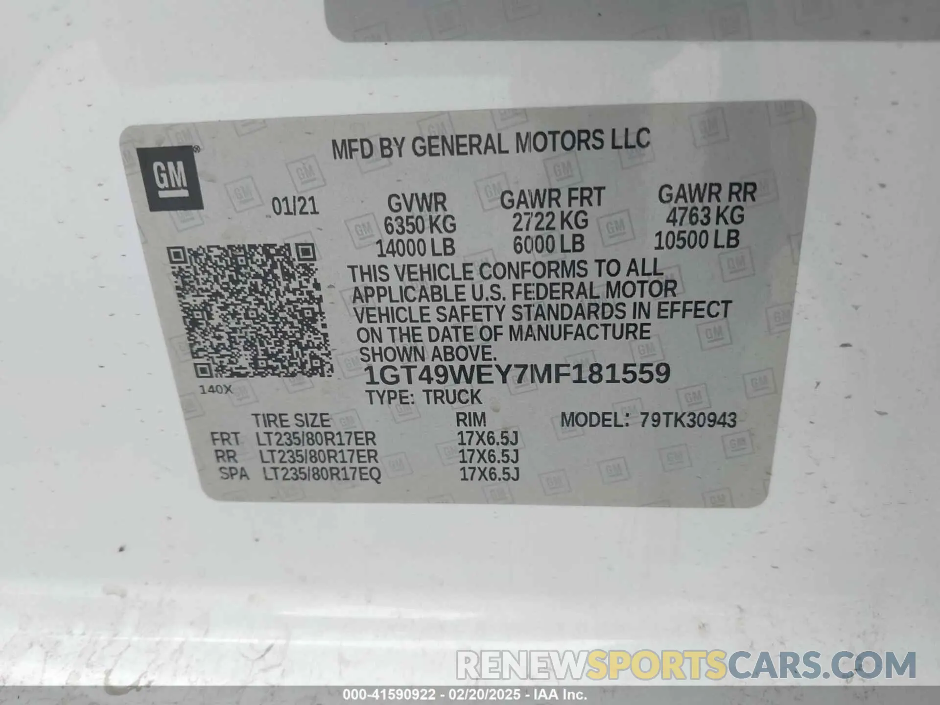 8 Photograph of a damaged car 1GT49WEY7MF181559 GMC SIERRA 3500HD 2021