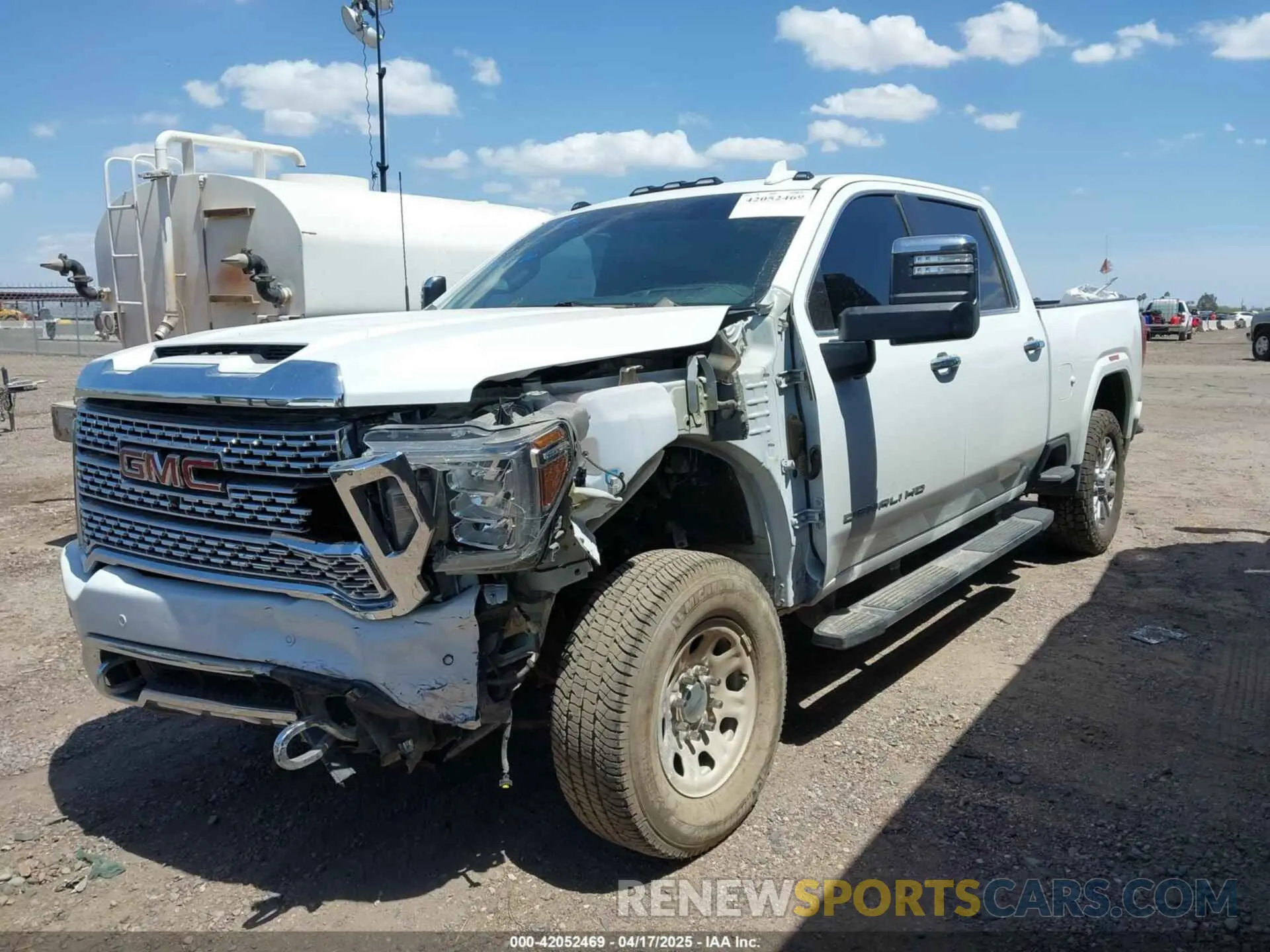 2 Photograph of a damaged car 1GT49WEY9MF308750 GMC SIERRA 3500HD 2021