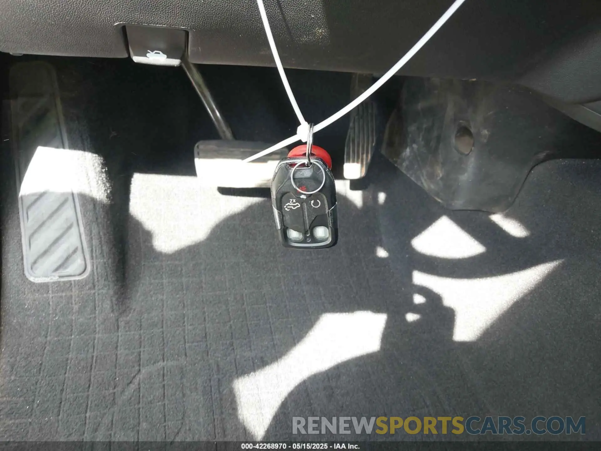 10 Photograph of a damaged car 1GT59TE79MF288381 GMC SIERRA 3500HD 2021