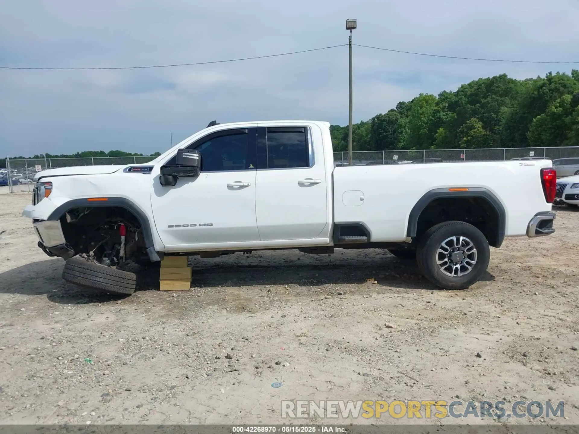 14 Photograph of a damaged car 1GT59TE79MF288381 GMC SIERRA 3500HD 2021