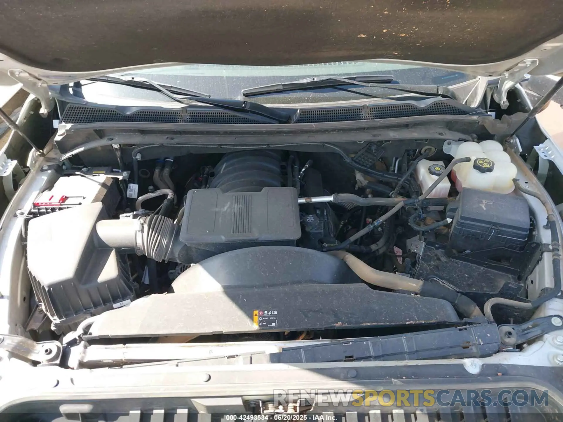 10 Photograph of a damaged car 1GT49TE78NF205231 GMC SIERRA 3500HD 2022