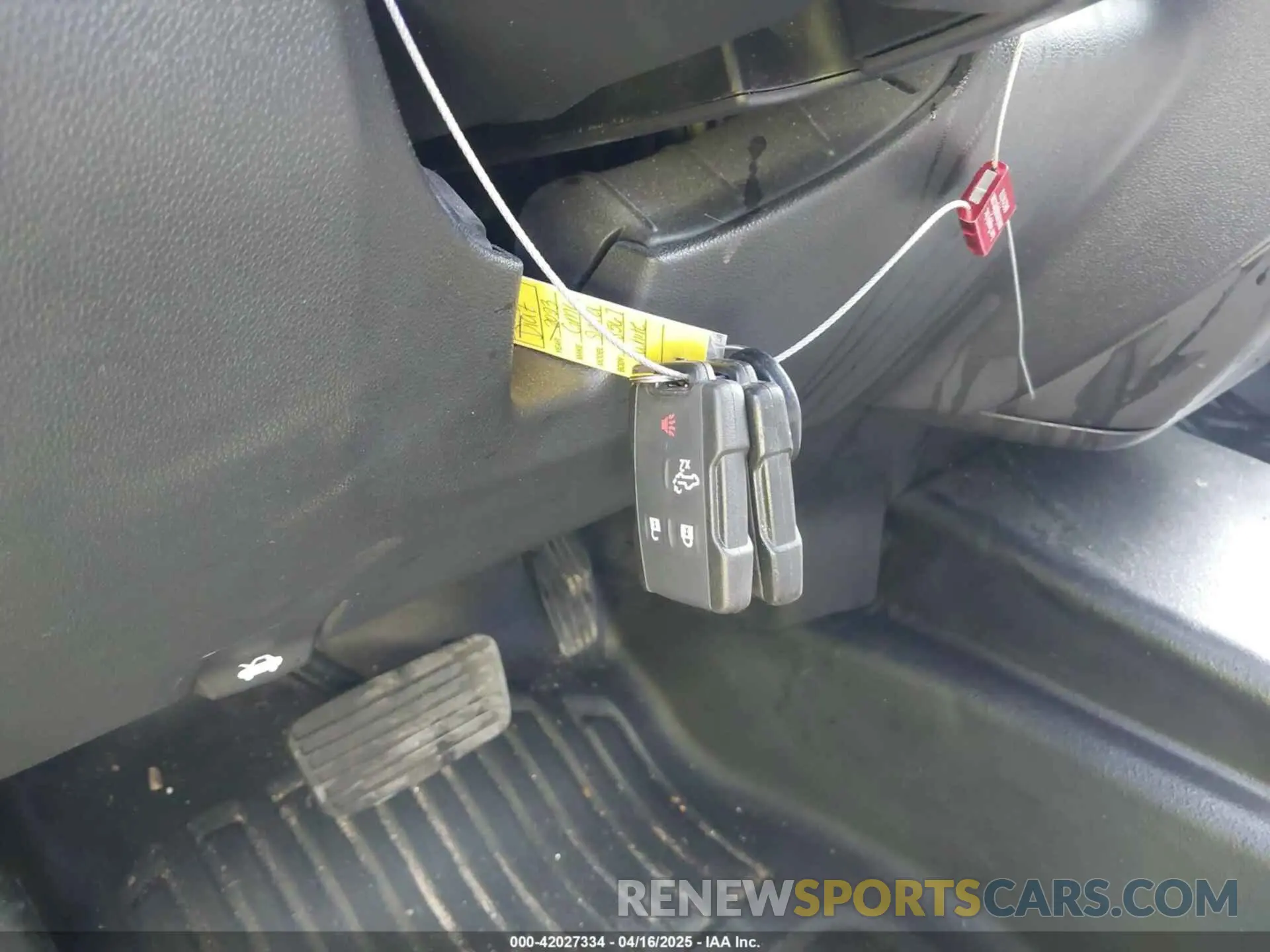 10 Photograph of a damaged car 1GT49SEY2PF180123 GMC SIERRA 3500HD 2023