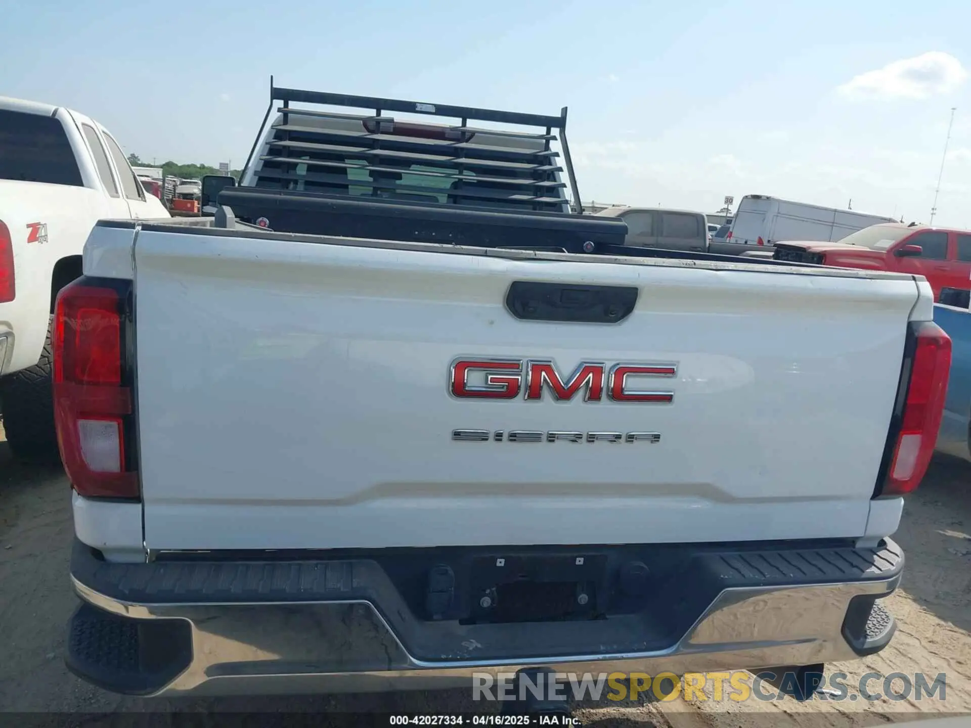 15 Photograph of a damaged car 1GT49SEY2PF180123 GMC SIERRA 3500HD 2023