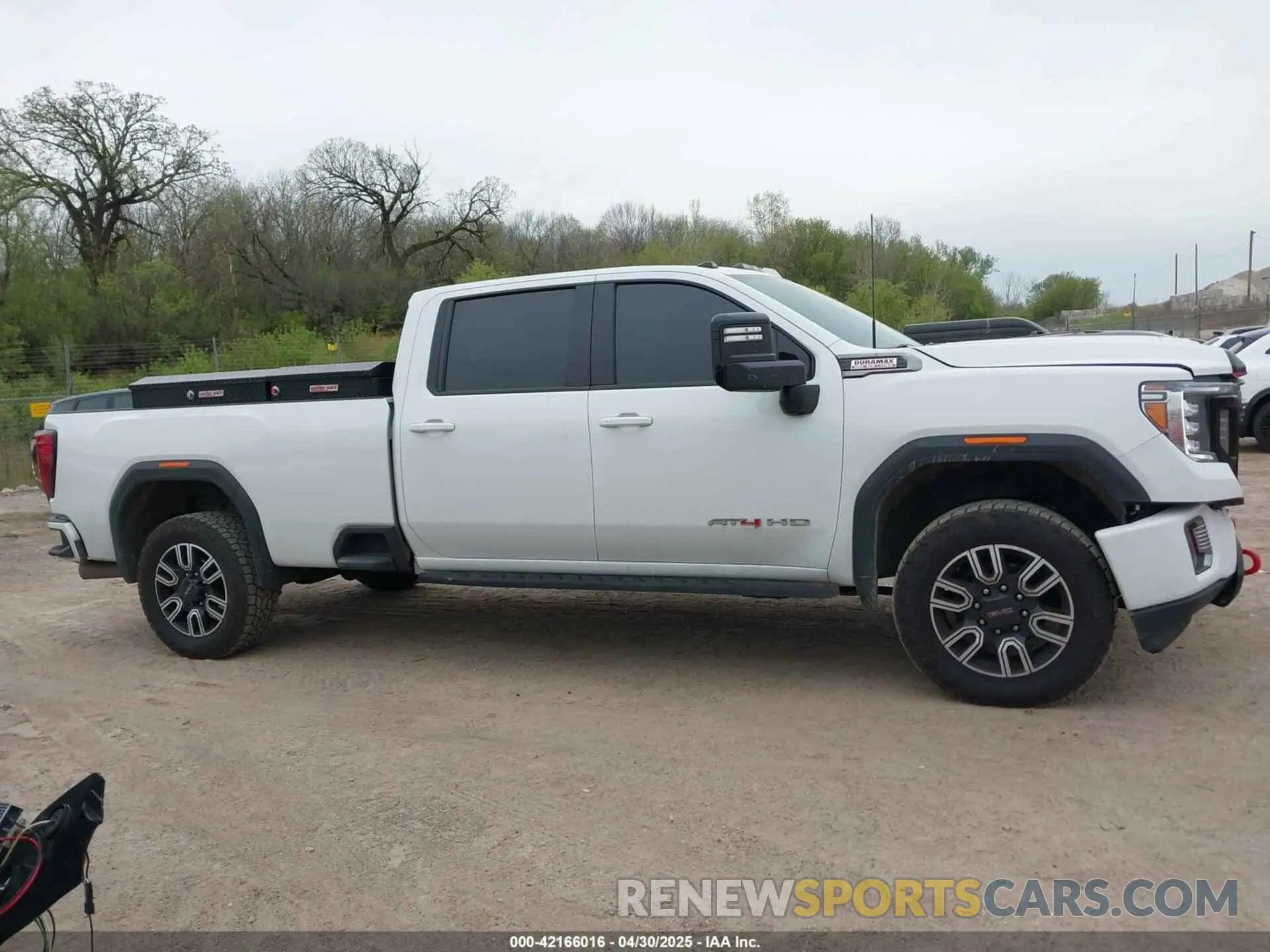 13 Photograph of a damaged car 1GT49VEY7PF220570 GMC SIERRA 3500HD 2023