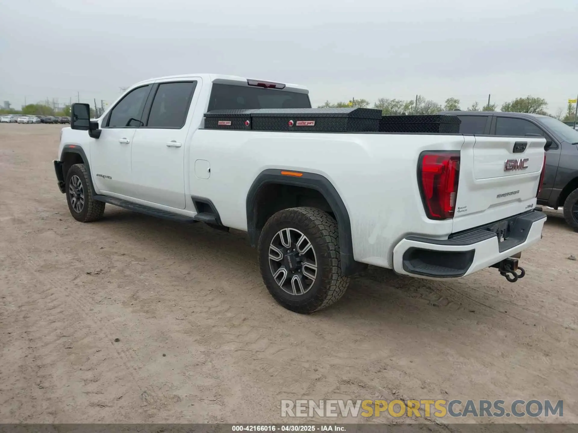 3 Photograph of a damaged car 1GT49VEY7PF220570 GMC SIERRA 3500HD 2023