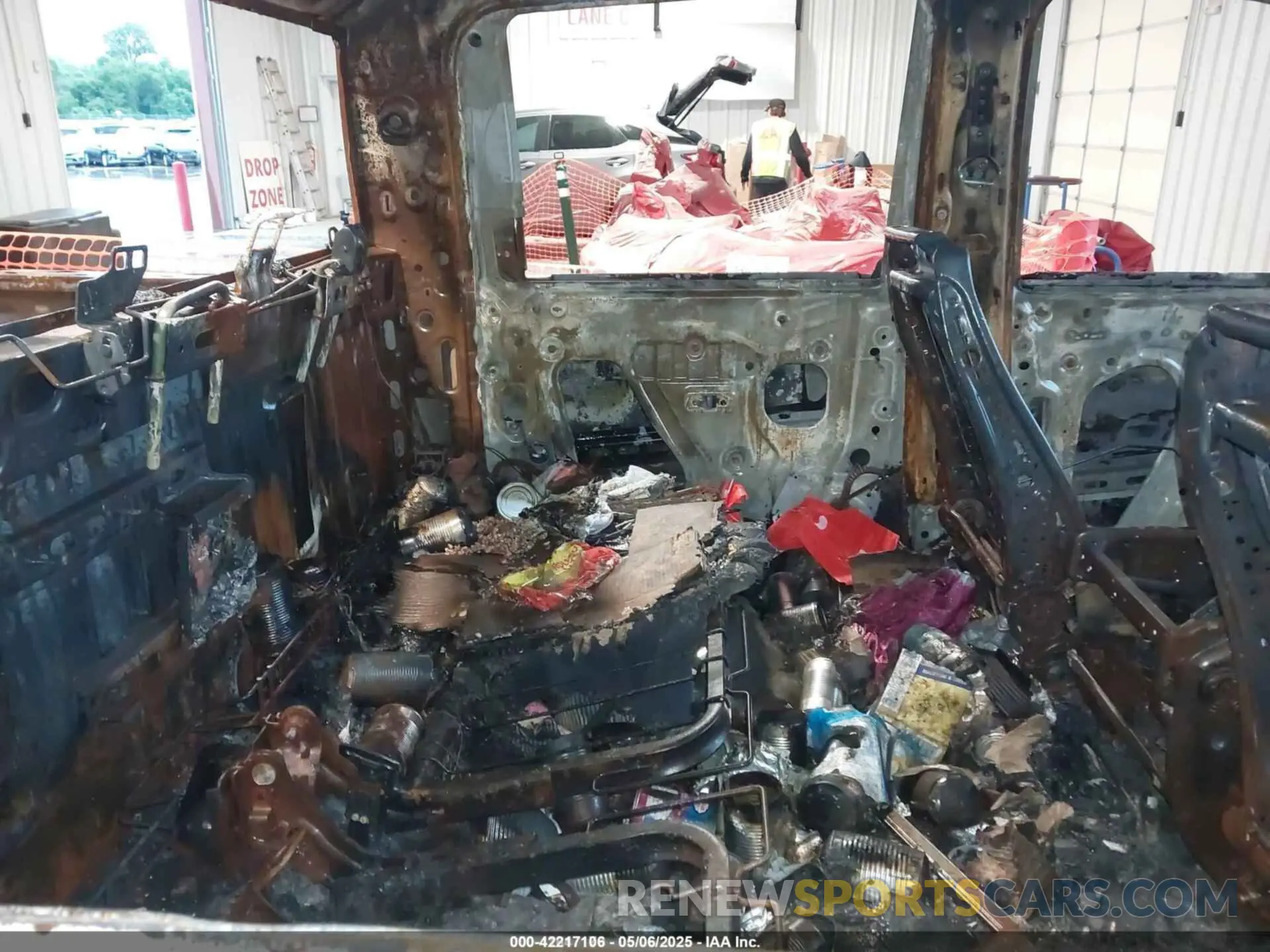 7 Photograph of a damaged car 1GT4USEY7SF146802 GMC SIERRA 3500HD 2025