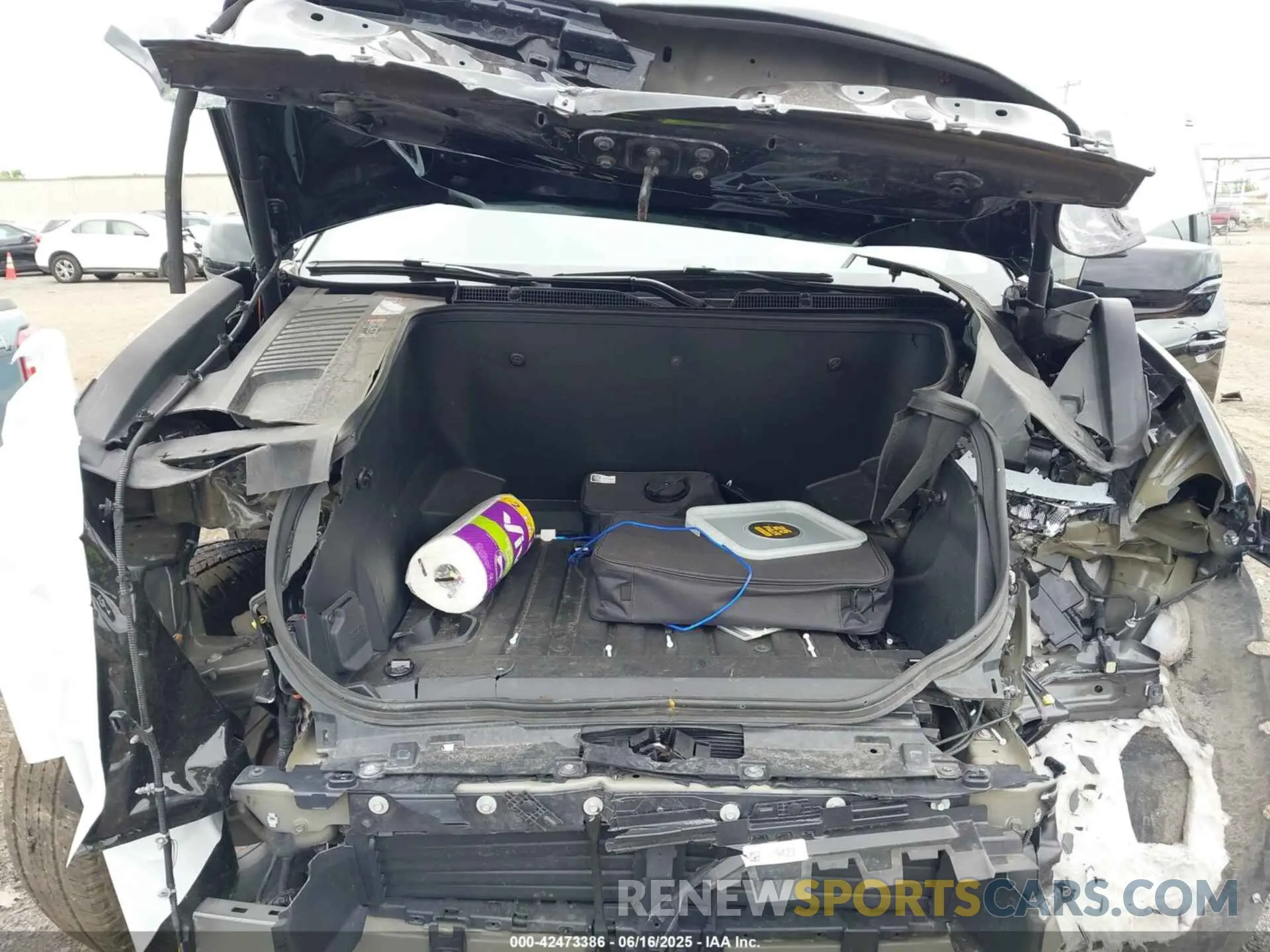10 Photograph of a damaged car 1GT40LEL2SU100263 GMC SIERRA EV 2025