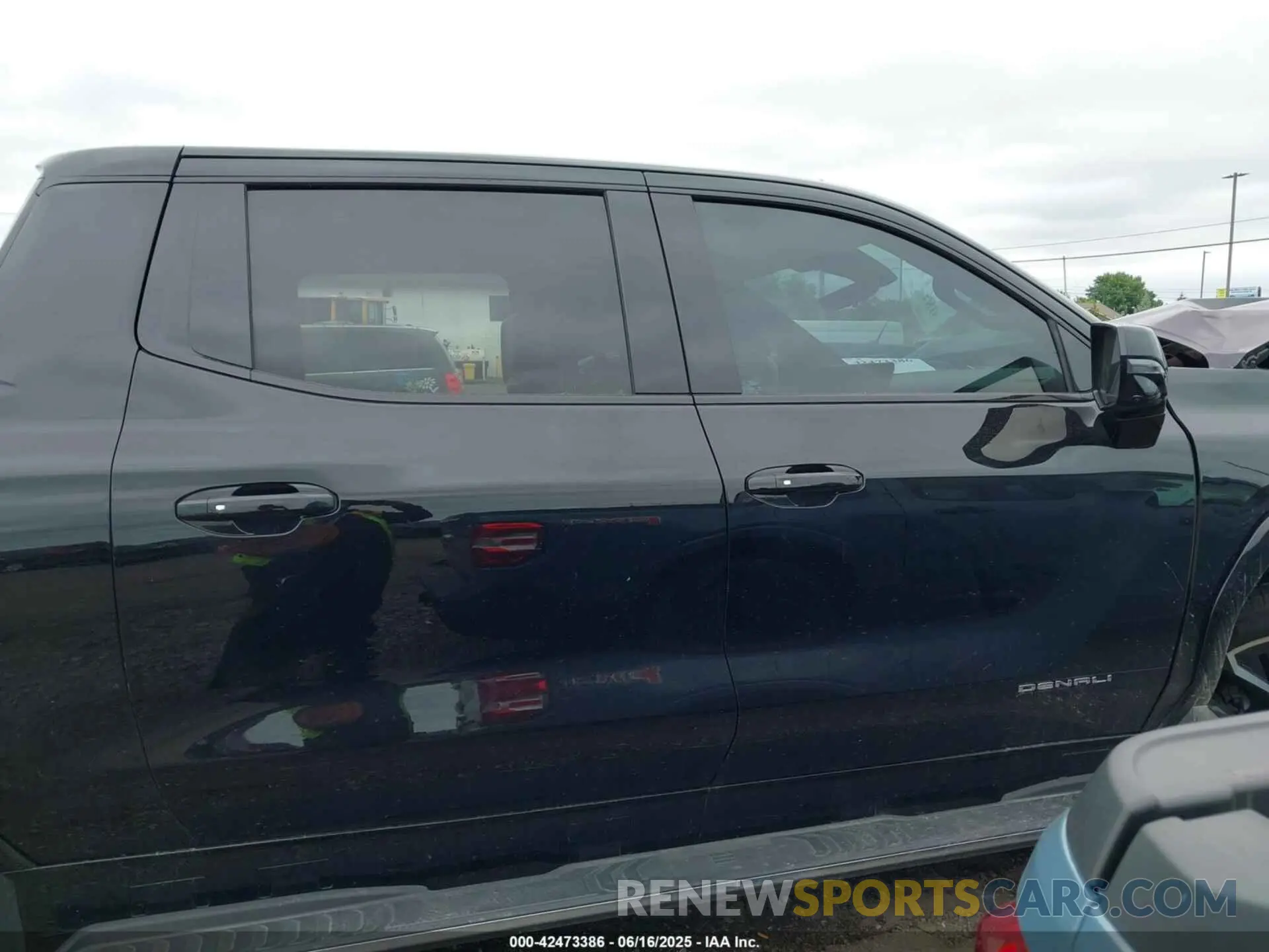 12 Photograph of a damaged car 1GT40LEL2SU100263 GMC SIERRA EV 2025