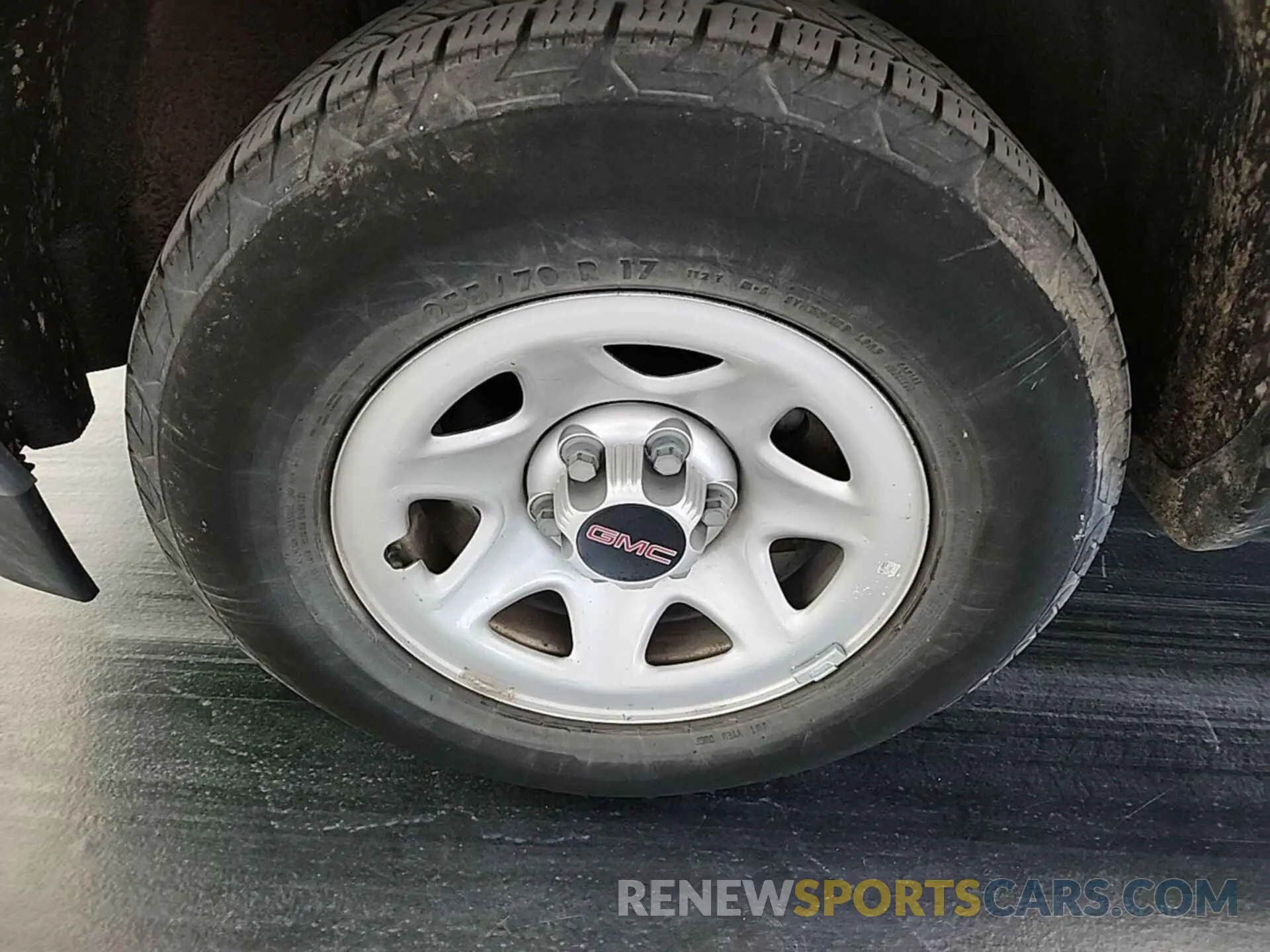 4 Photograph of a damaged car 2GTV2LEC2K1129840 GMC SIERRA LIMITED 2019