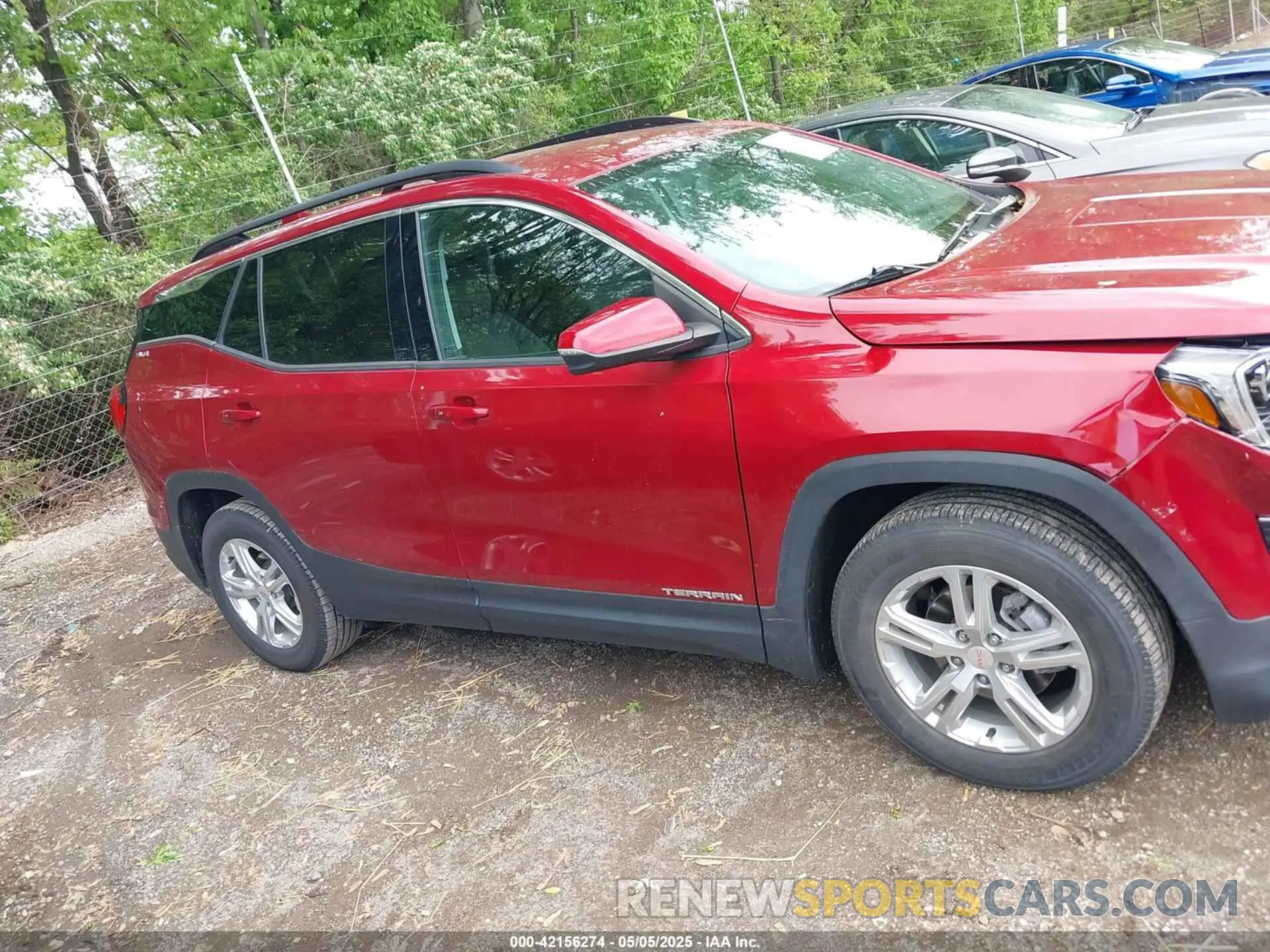 13 Photograph of a damaged car 3GKALMEV0KL154919 GMC TERRAIN 2019