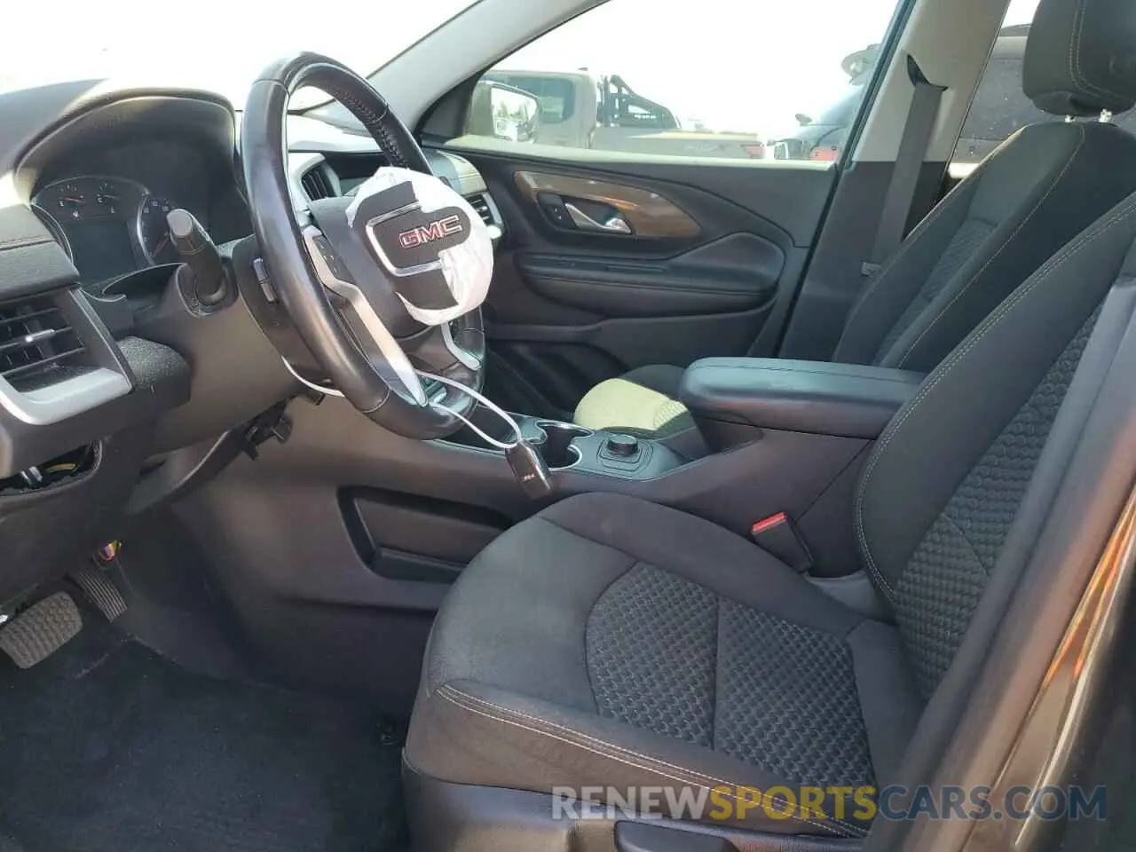 7 Photograph of a damaged car 3GKALMEV0KL172692 GMC TERRAIN 2019