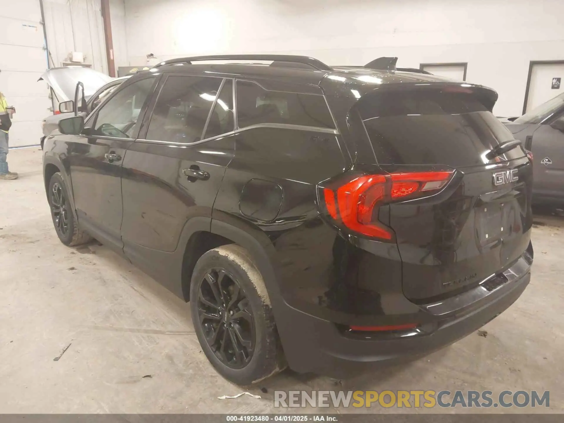 3 Фотография поврежденного автомобиля 3GKALMEV0KL239503 GMC TERRAIN 2019