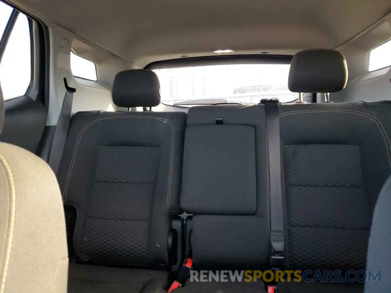 10 Фотография поврежденного автомобиля 3GKALMEV0KL261467 GMC TERRAIN 2019