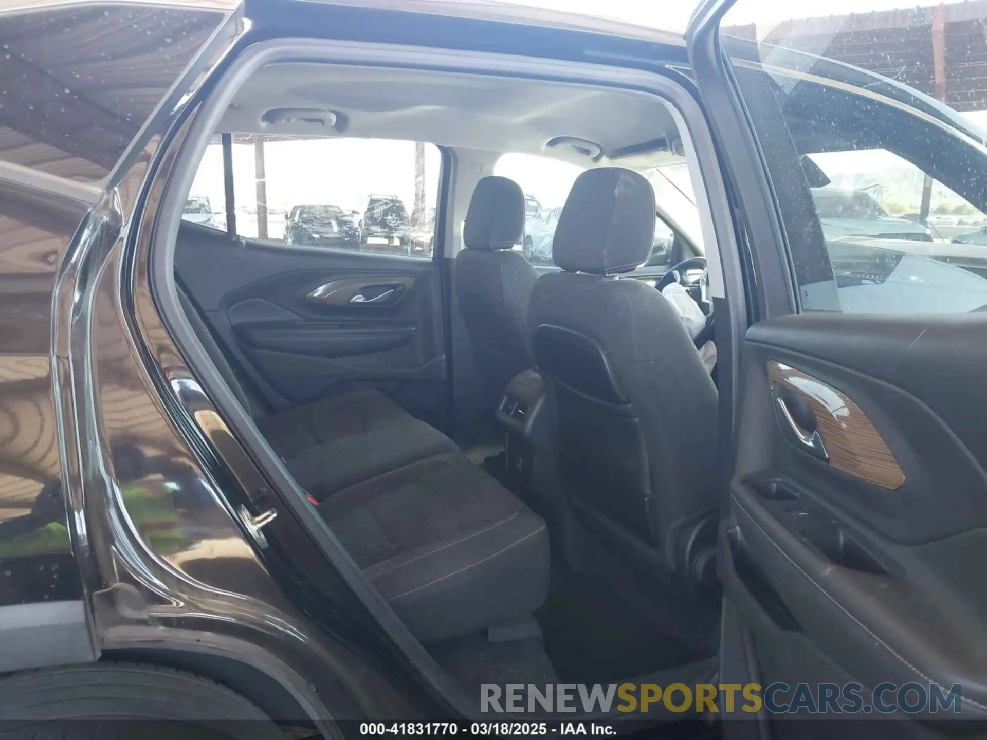 8 Photograph of a damaged car 3GKALMEV1KL155433 GMC TERRAIN 2019